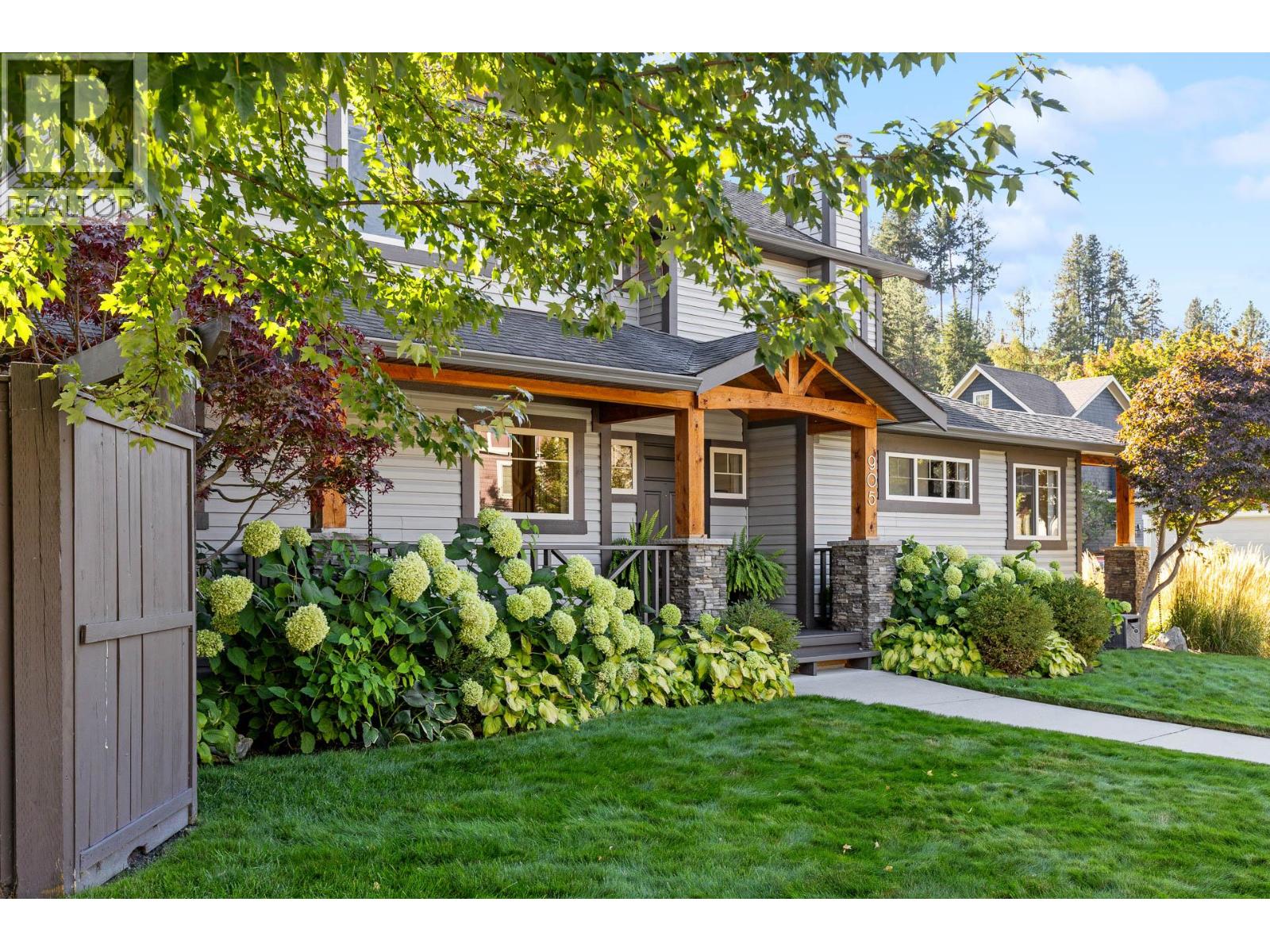 905 Paret Crescent, Kelowna, British Columbia  V1W 4X8 - Photo 59 - 10402275