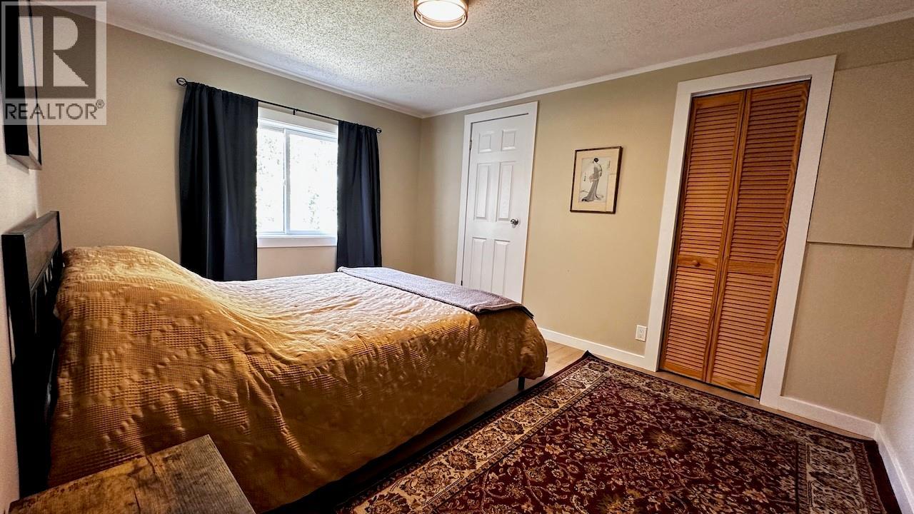 811 Victoria Street, New Denver, British Columbia  V0G 1S0 - Photo 16 - 10402645