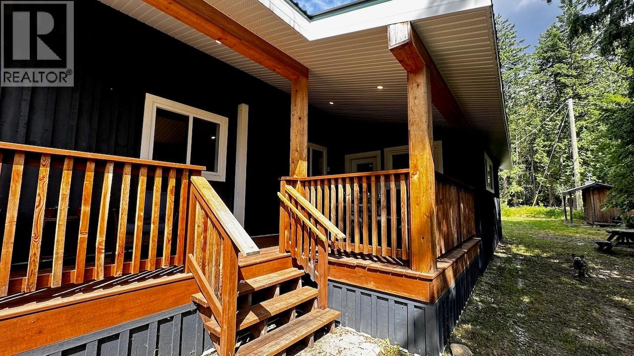 811 Victoria Street, New Denver, British Columbia  V0G 1S0 - Photo 17 - 10402645