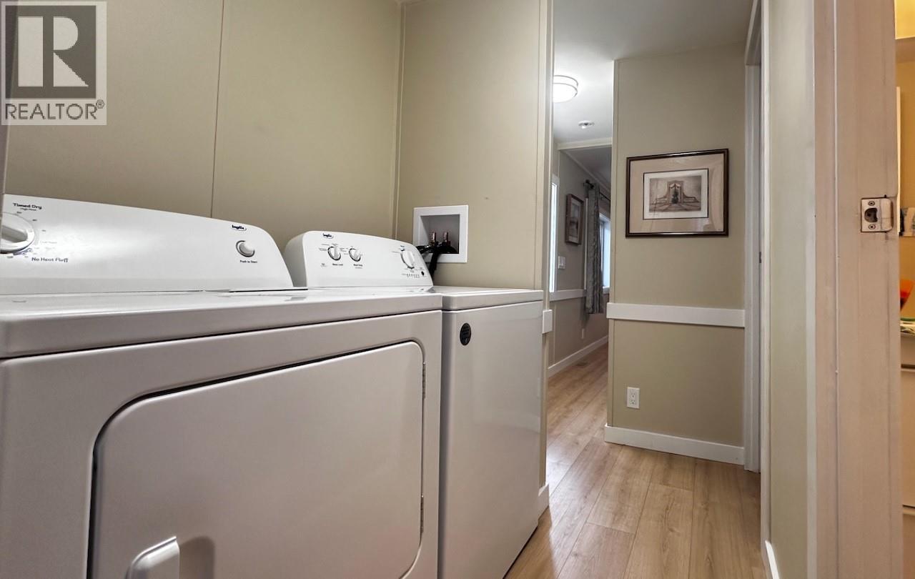 811 Victoria Street, New Denver, British Columbia  V0G 1S0 - Photo 4 - 10402645
