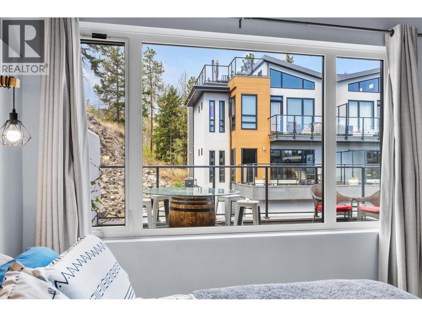 1818 Peak Point Court Unit# 30, West Kelowna, British Columbia  V1Z 4B4 - Photo 38 - 10402752