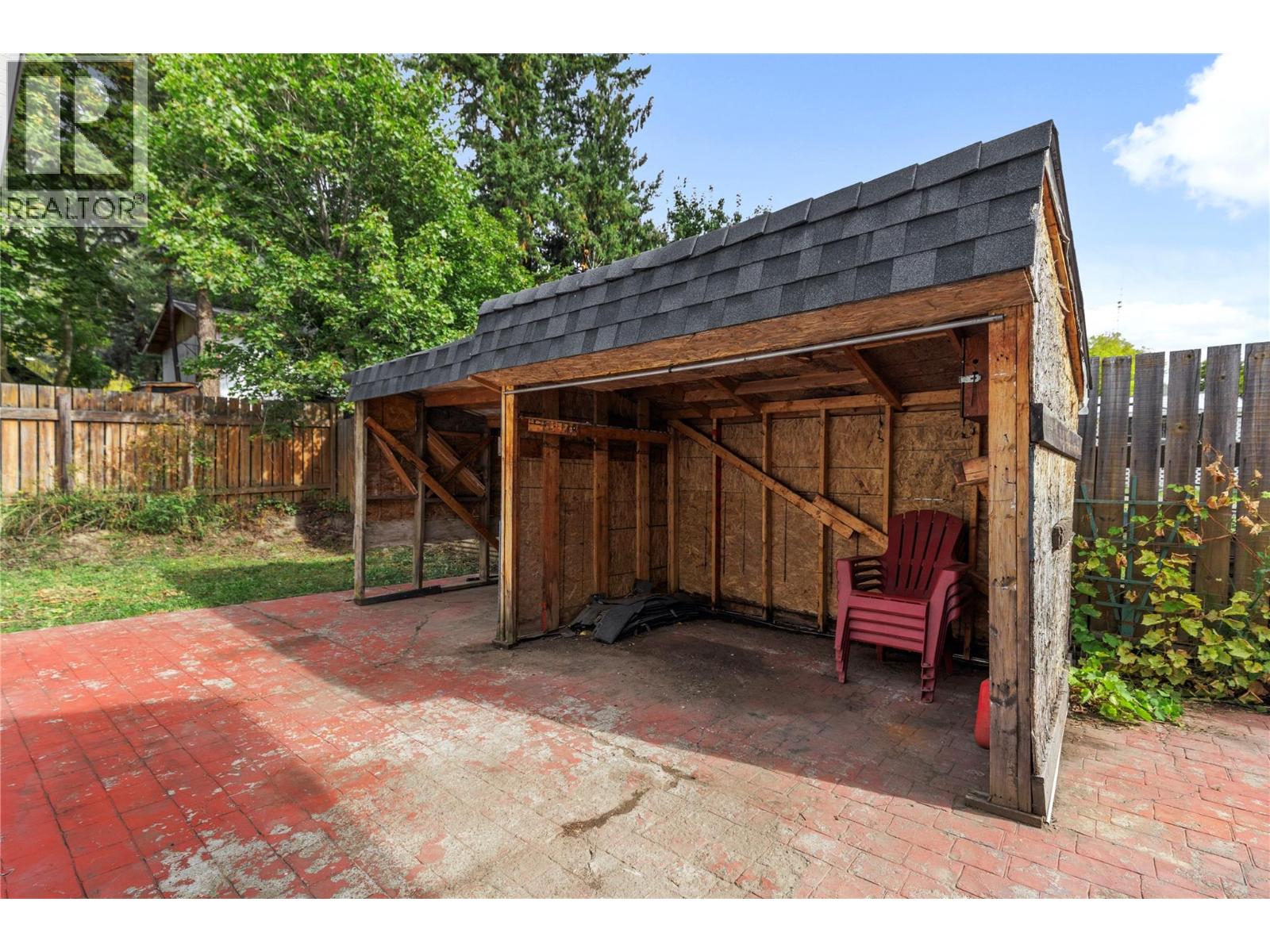 5694 97 Highway, Falkland, British Columbia  V0E 1W0 - Photo 22 - 10402786
