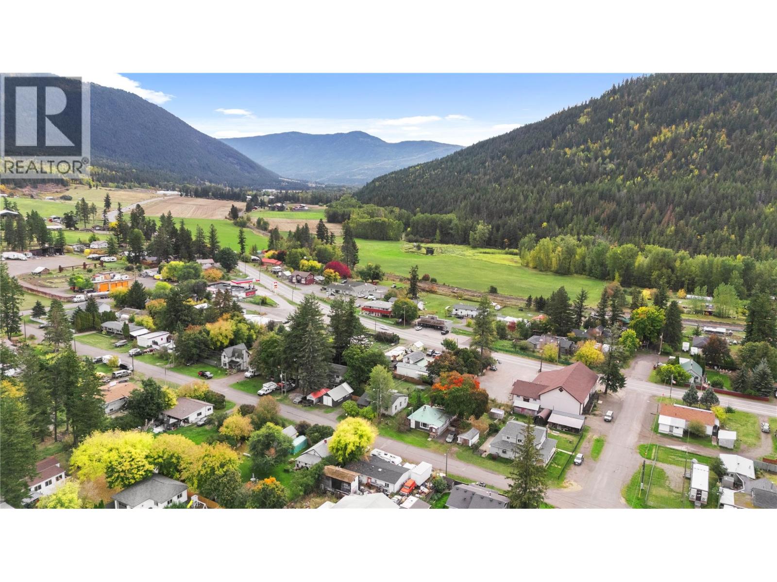 5694 97 Highway, Falkland, British Columbia  V0E 1W0 - Photo 28 - 10402786