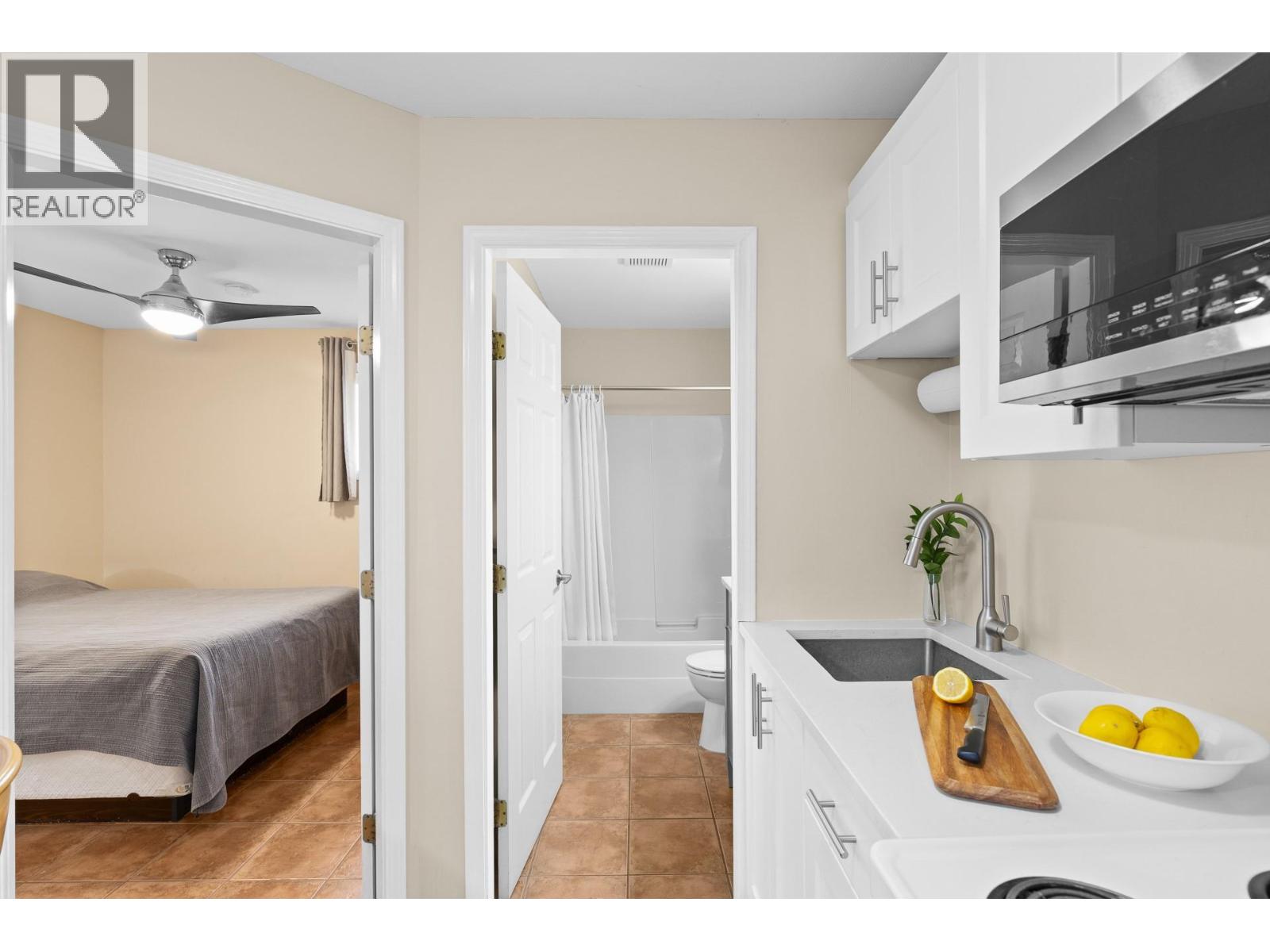 7310 Main Street Unit# 207, Osoyoos, British Columbia  V0H 1V0 - Photo 17 - 10402817