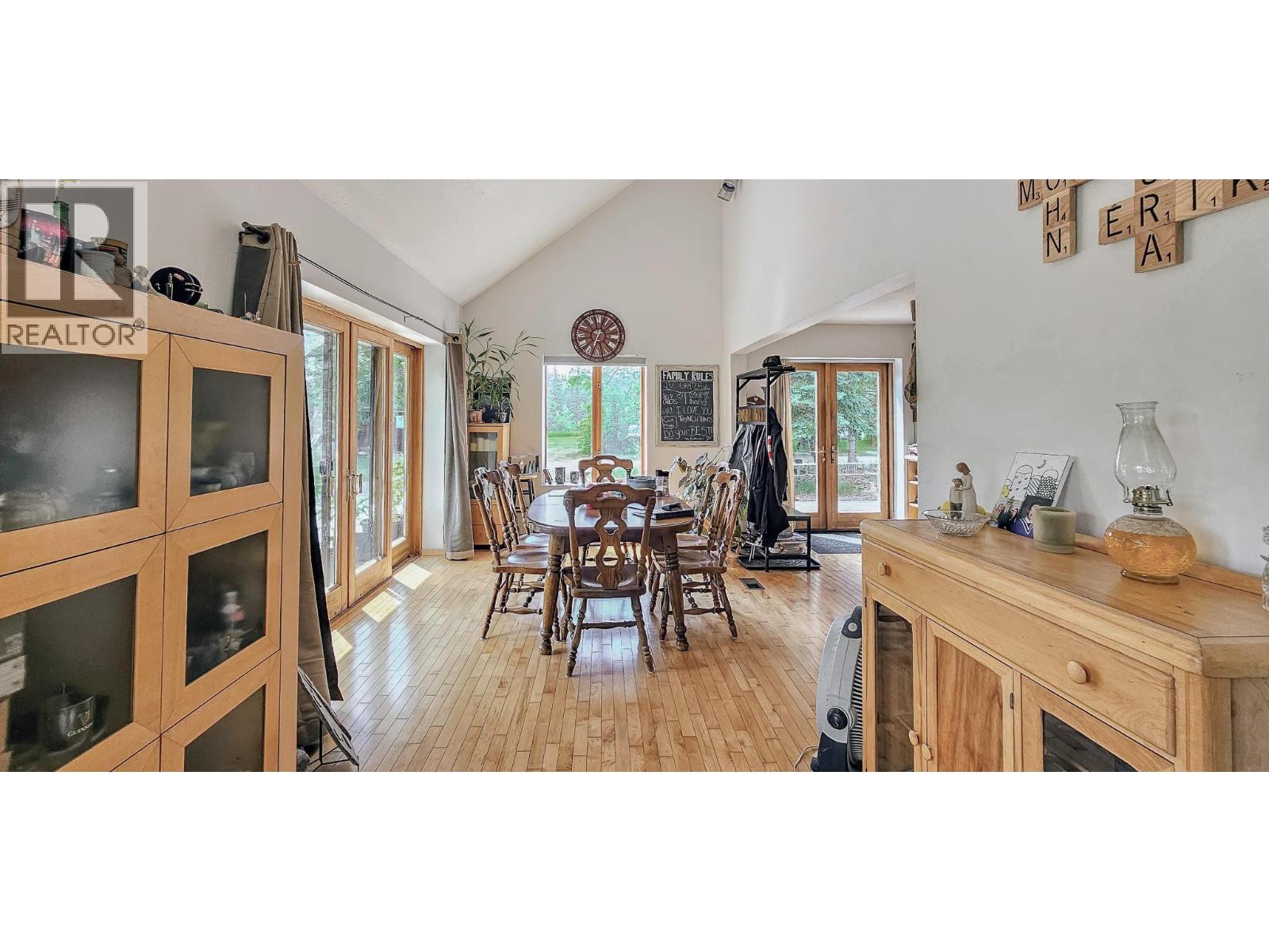 3560 Island Pond Road, Skookumchuck, British Columbia  V0B 2E0 - Photo 18 - 10402688