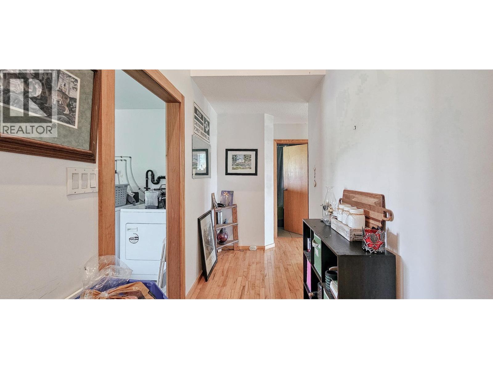 3560 Island Pond Road, Skookumchuck, British Columbia  V0B 2E0 - Photo 20 - 10402688