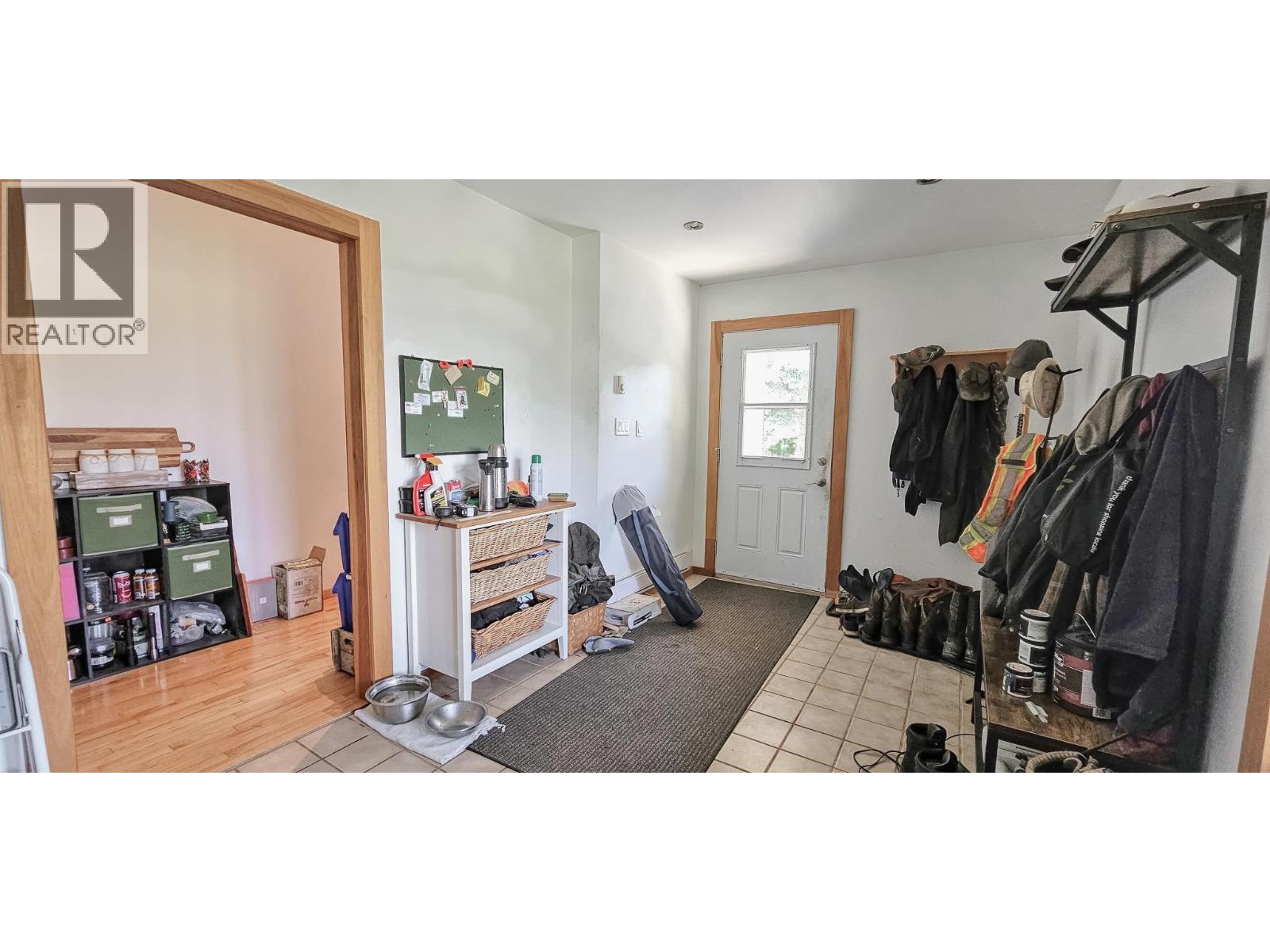 3560 Island Pond Road, Skookumchuck, British Columbia  V0B 2E0 - Photo 21 - 10402688
