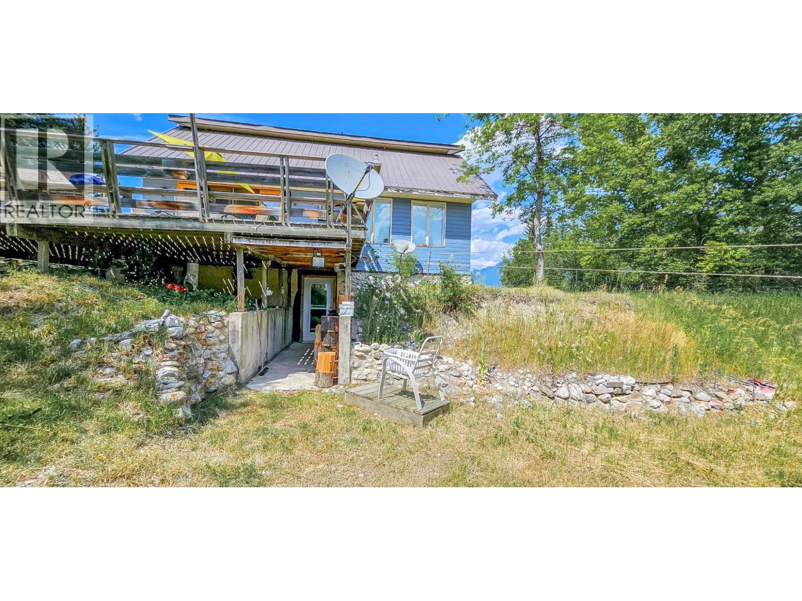 3560 Island Pond Road, Skookumchuck, British Columbia  V0B 2E0 - Photo 37 - 10402688