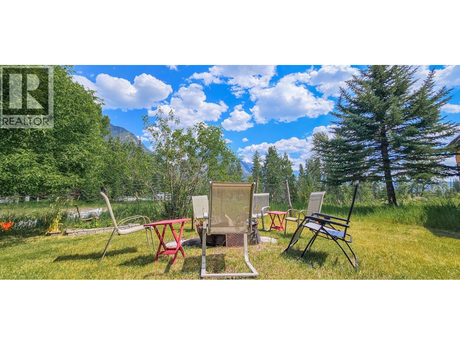 3560 Island Pond Road, Skookumchuck, British Columbia  V0B 2E0 - Photo 48 - 10402688