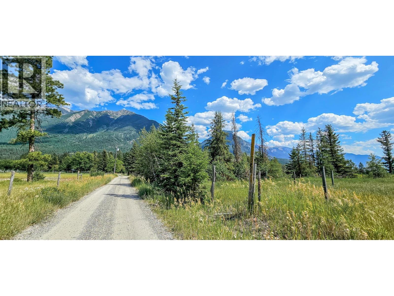 3560 Island Pond Road, Skookumchuck, British Columbia  V0B 2E0 - Photo 62 - 10402688