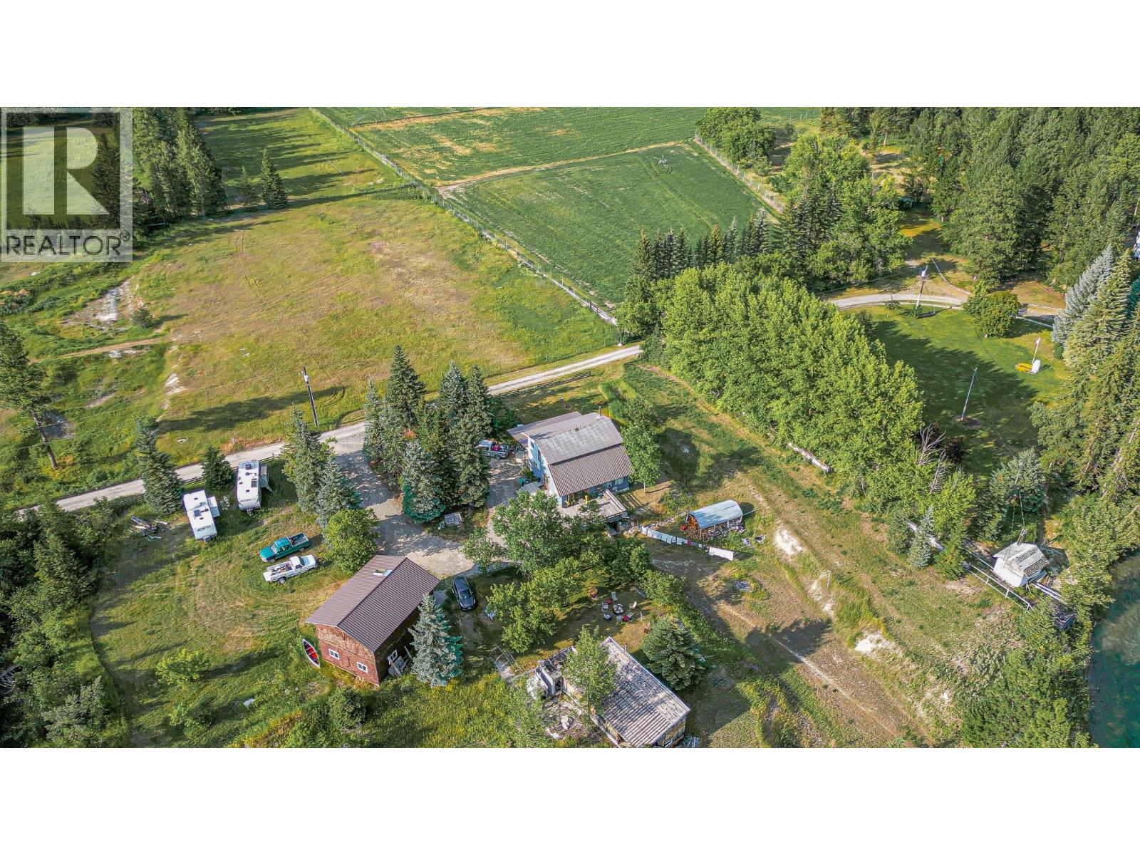 3560 Island Pond Road, Skookumchuck, British Columbia  V0B 2E0 - Photo 67 - 10402688