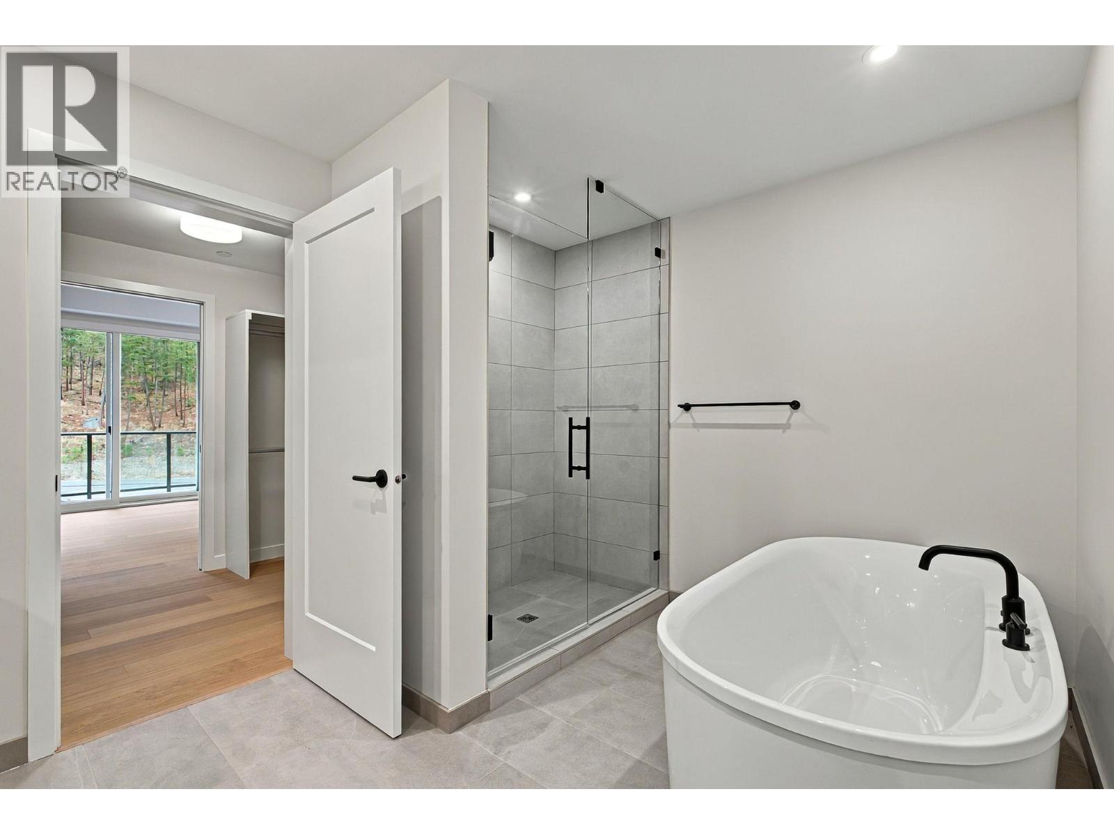 9652 Benchland Drive Unit# 404, Lake Country, British Columbia  V4V 0A4 - Photo 26 - 10402574