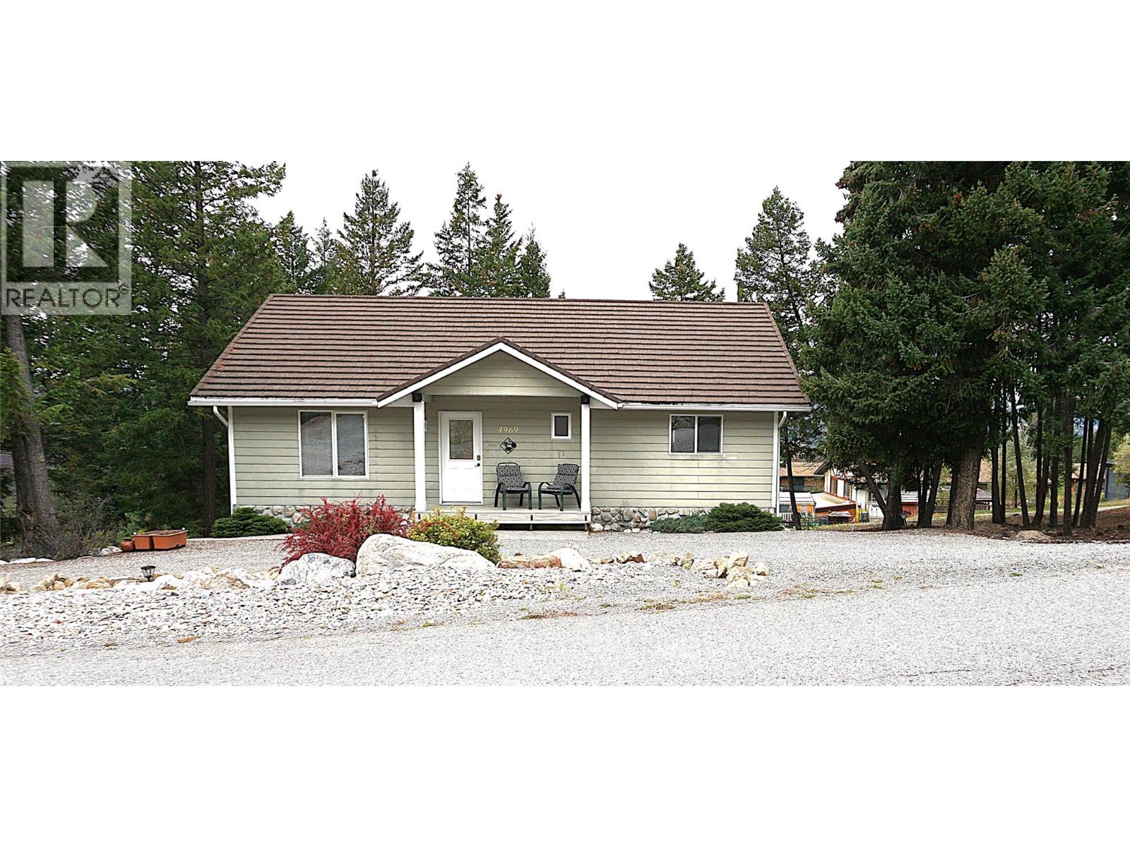 4969 Mountain Side Road, Fairmont Hot Springs, British Columbia  V0B 1L1 - Photo 1 - 10402571