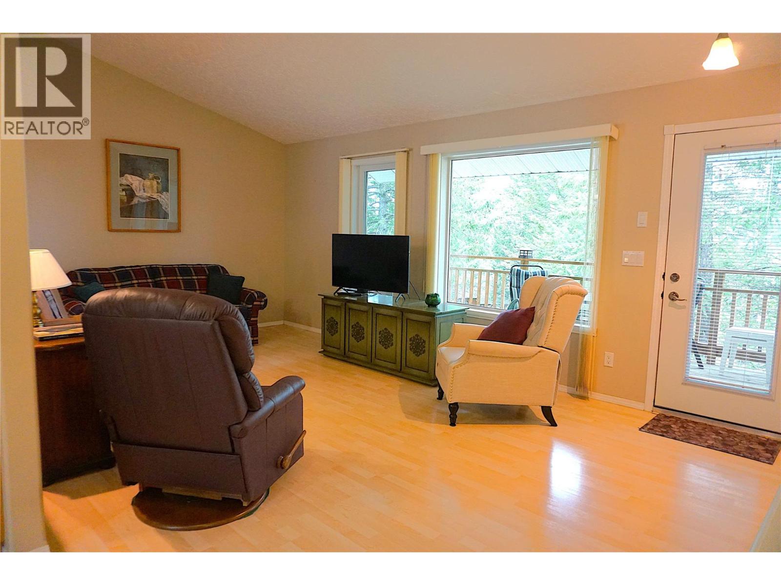4969 Mountain Side Road, Fairmont Hot Springs, British Columbia  V0B 1L1 - Photo 11 - 10402571