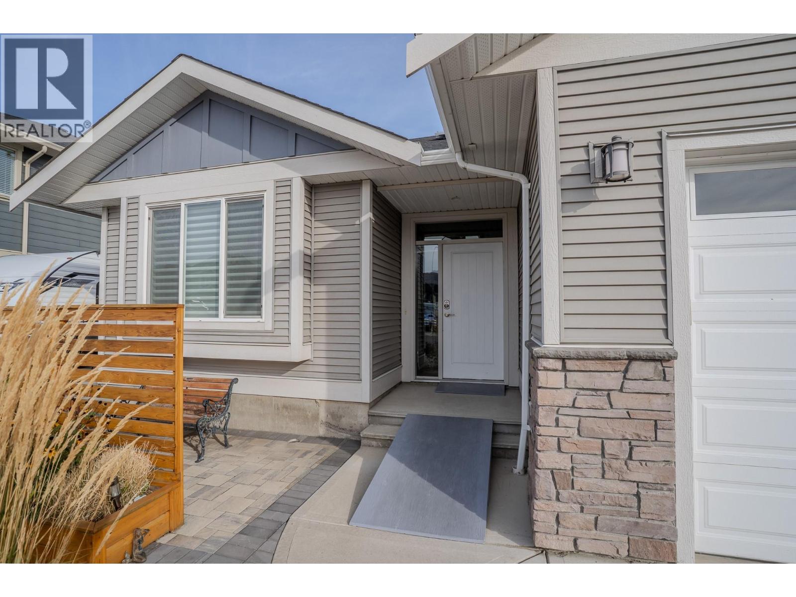 2620 Rosewood Avenue, Kamloops, British Columbia  V2B 0C4 - Photo 34 - 10402676
