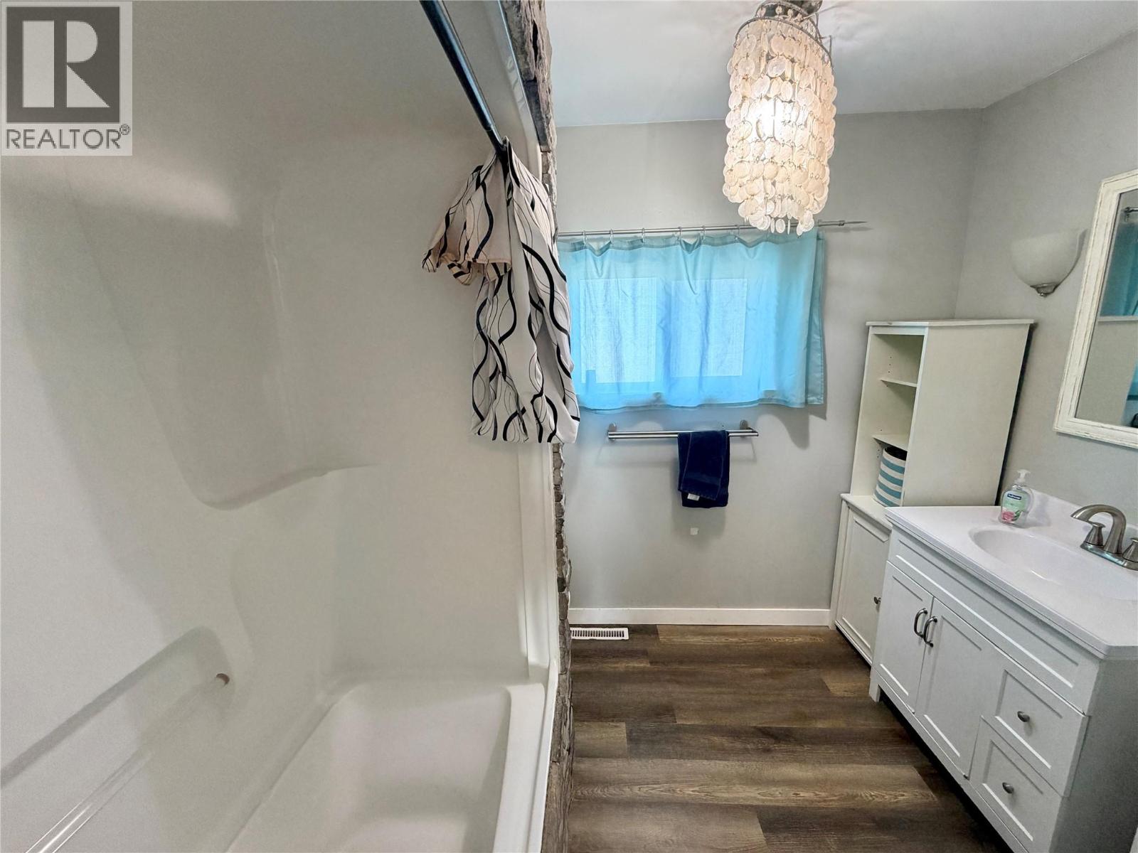 5007 48 Avenue, Pouce Coupe, British Columbia  V0C 2C0 - Photo 15 - 10402821