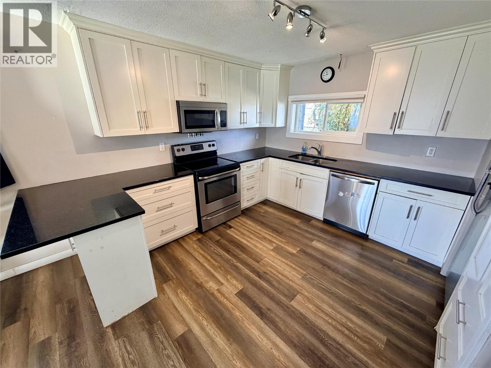 5007 48 Avenue, Pouce Coupe, British Columbia  V0C 2C0 - Photo 5 - 10402821
