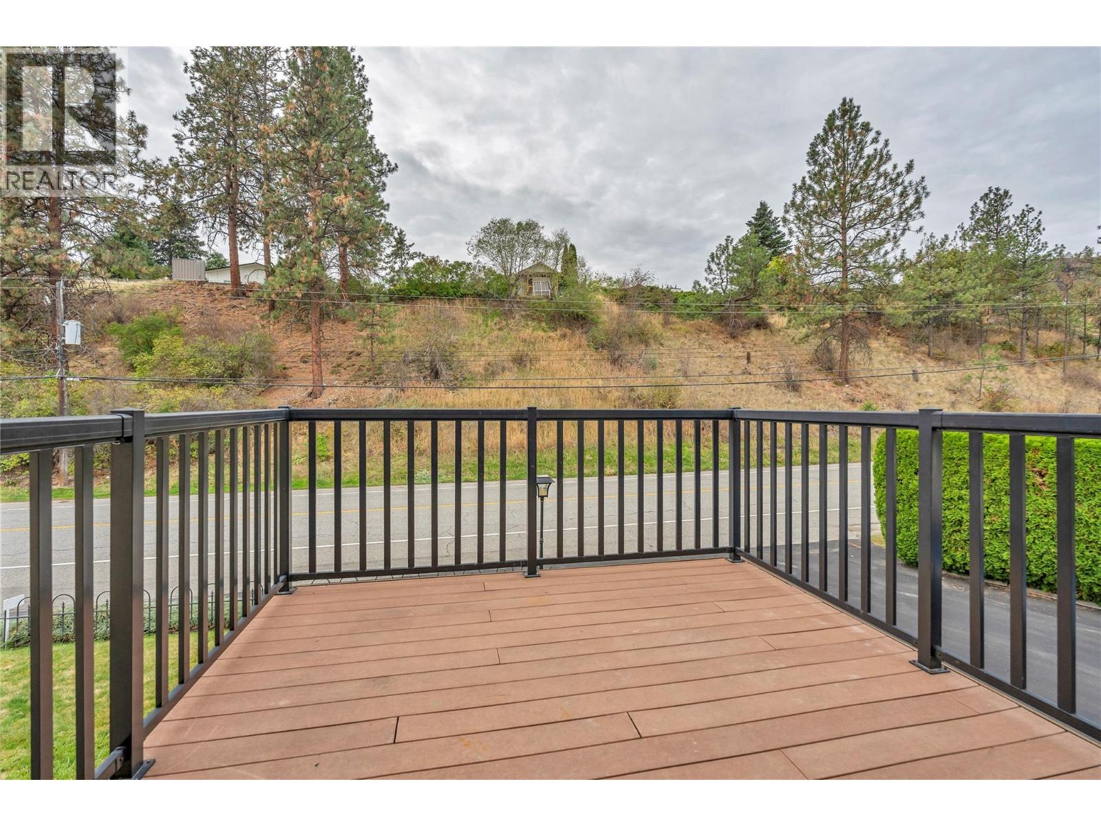 11318 Jubilee Road W Unit# 2, Summerland, British Columbia  V0H 1Z0 - Photo 3 - 10402793