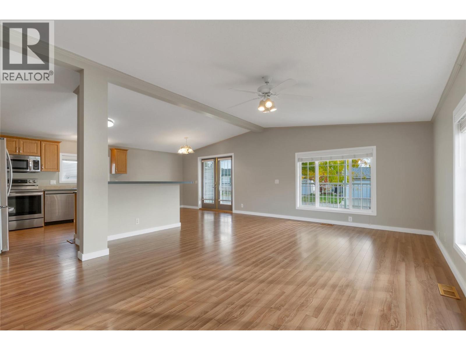 6688 Tronson Road Unit# 114, Vernon, British Columbia  V1H 1R9 - Photo 5 - 10402152