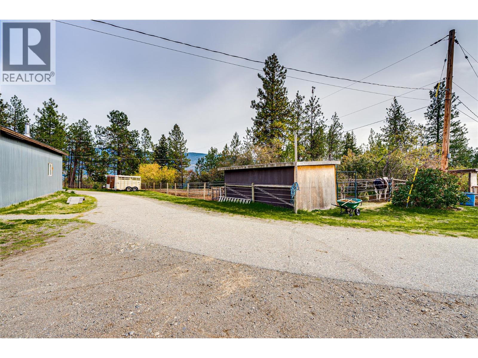 4671 Grandview Flats Road S, Spallumcheen, British Columbia  V4Y 0P6 - Photo 40 - 10397997