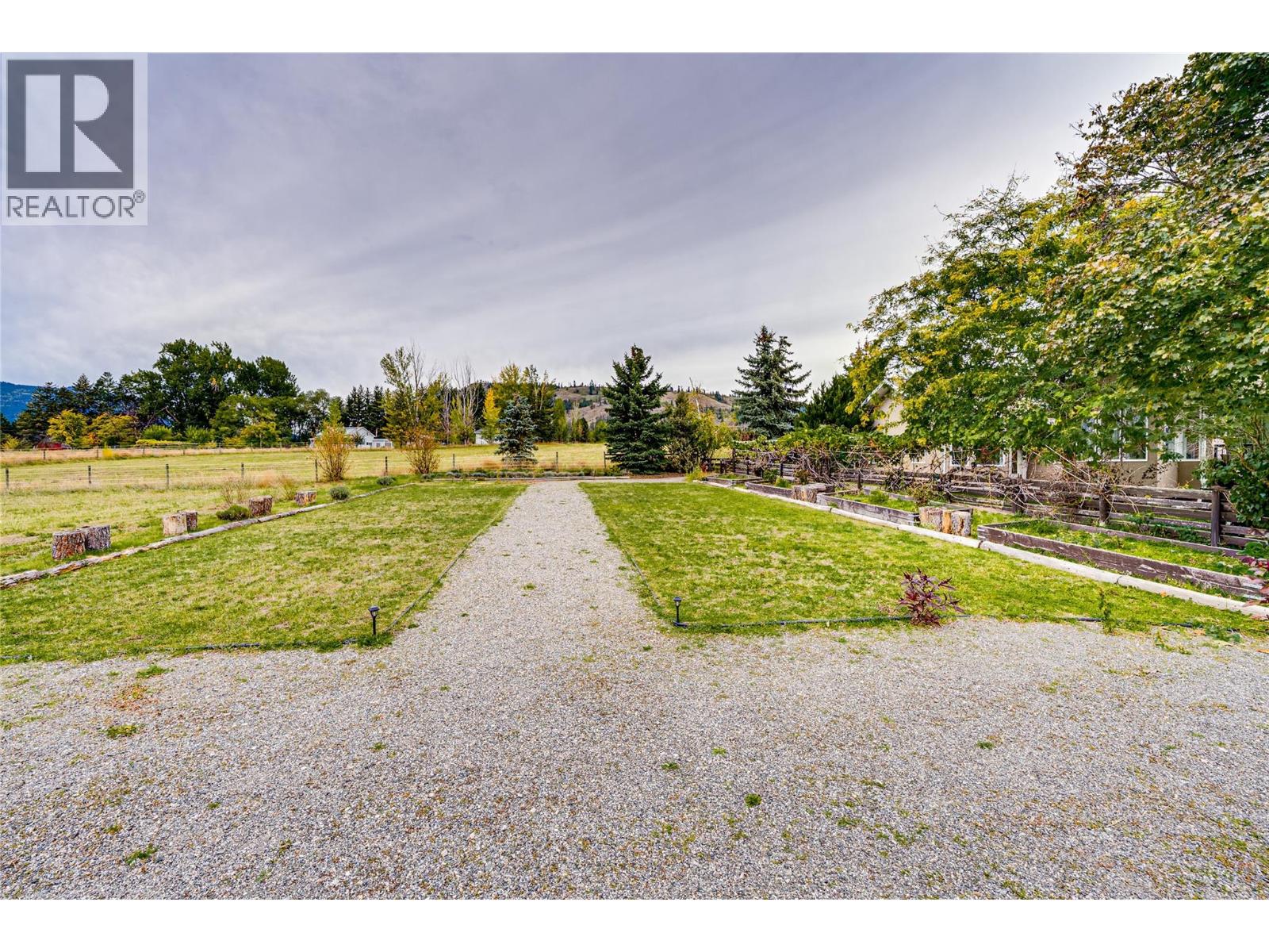 4671 Grandview Flats Road S, Spallumcheen, British Columbia  V4Y 0P6 - Photo 47 - 10397997