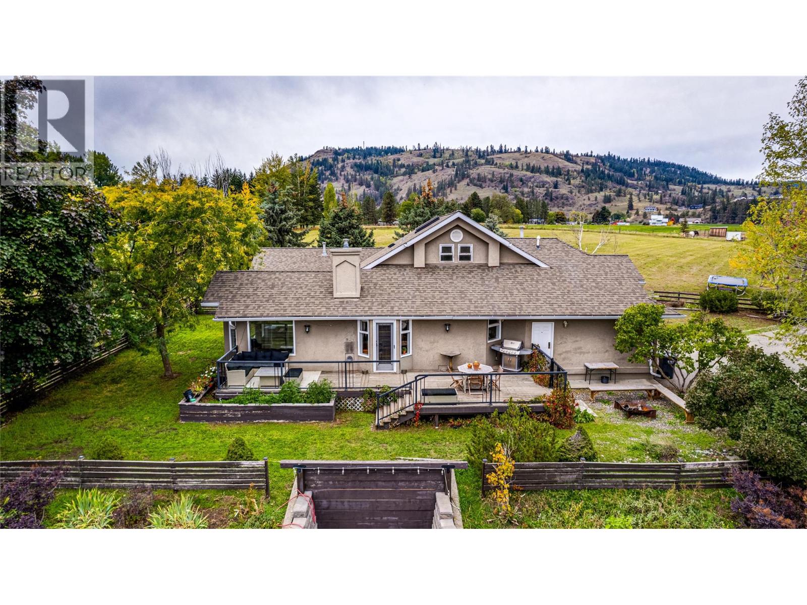 4671 Grandview Flats Road S, Spallumcheen, British Columbia  V4Y 0P6 - Photo 6 - 10397997