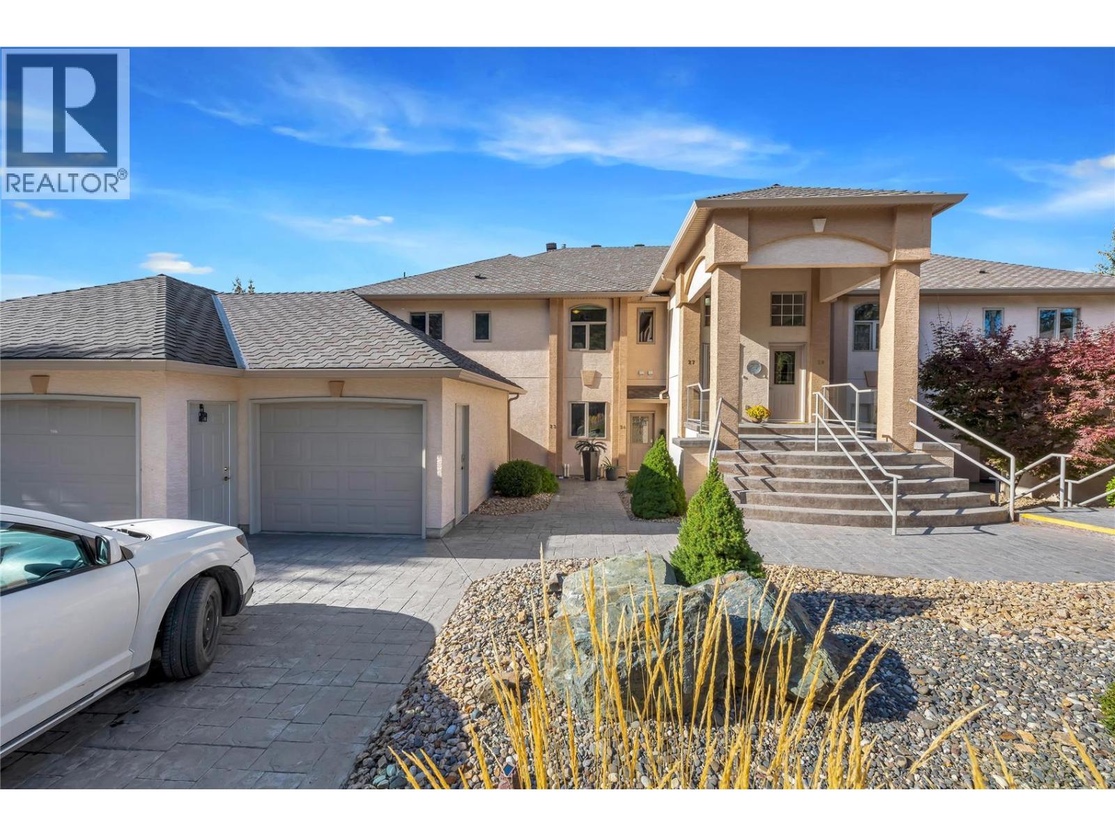 83 Peregrine Way Unit# 27, Vernon, British Columbia  V1H 1E9 - Photo 1 - 10402560