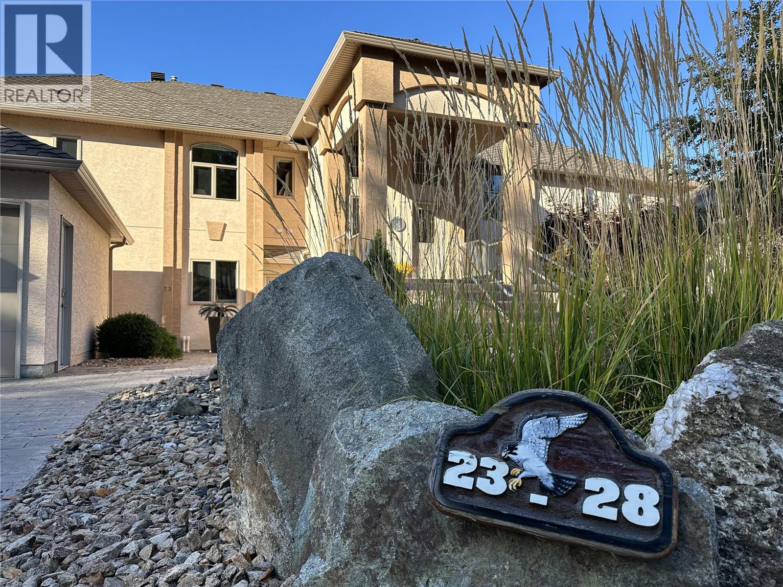 83 Peregrine Way Unit# 27, Vernon, British Columbia  V1H 1E9 - Photo 2 - 10402560
