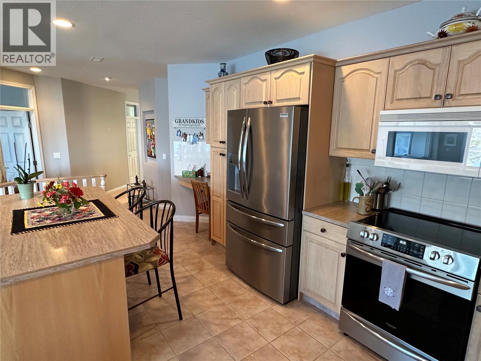 83 Peregrine Way Unit# 27, Vernon, British Columbia  V1H 1E9 - Photo 33 - 10402560
