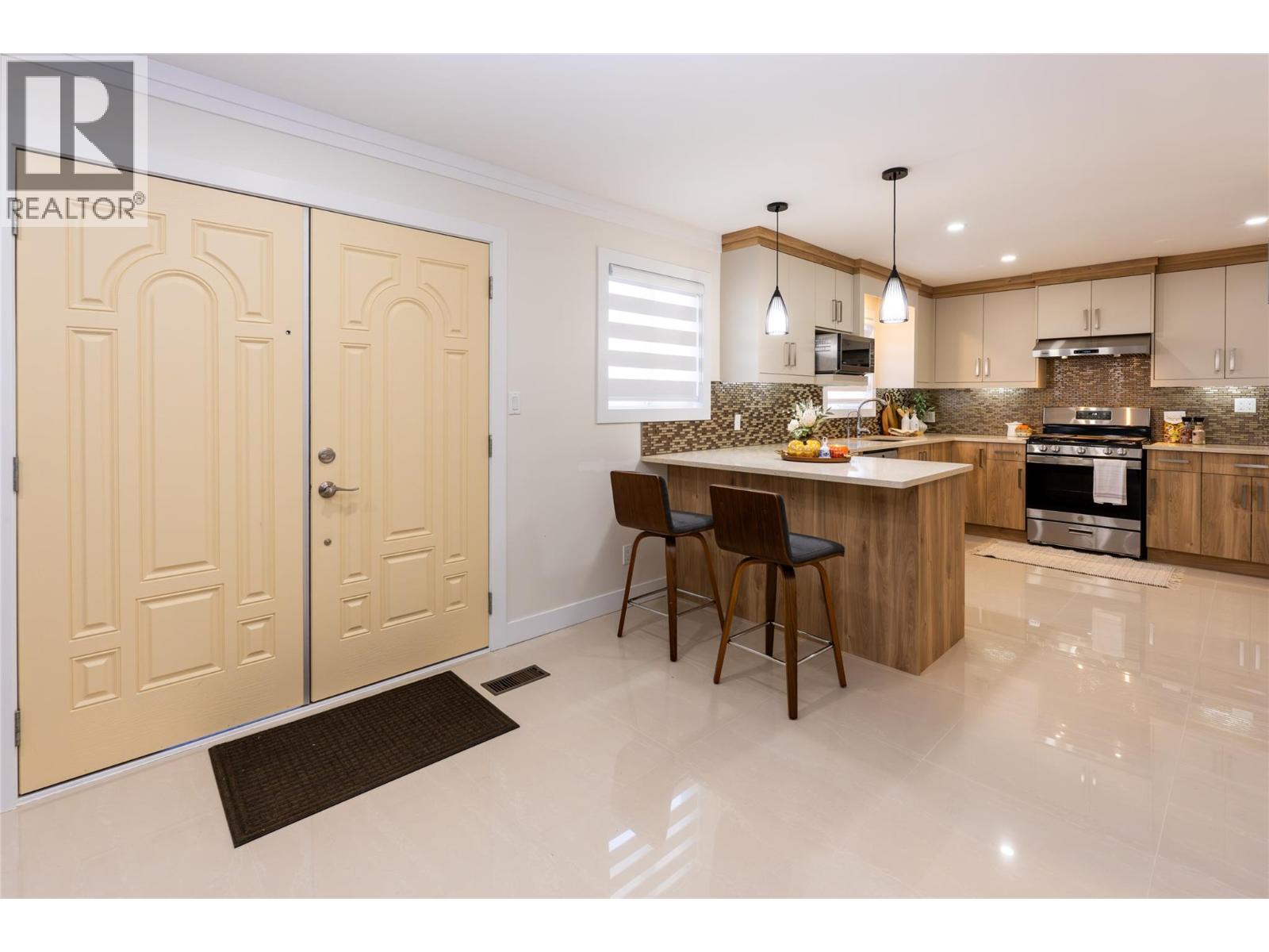 10115 74th Avenue, Osoyoos, British Columbia  V0H 1V5 - Photo 15 - 10402855