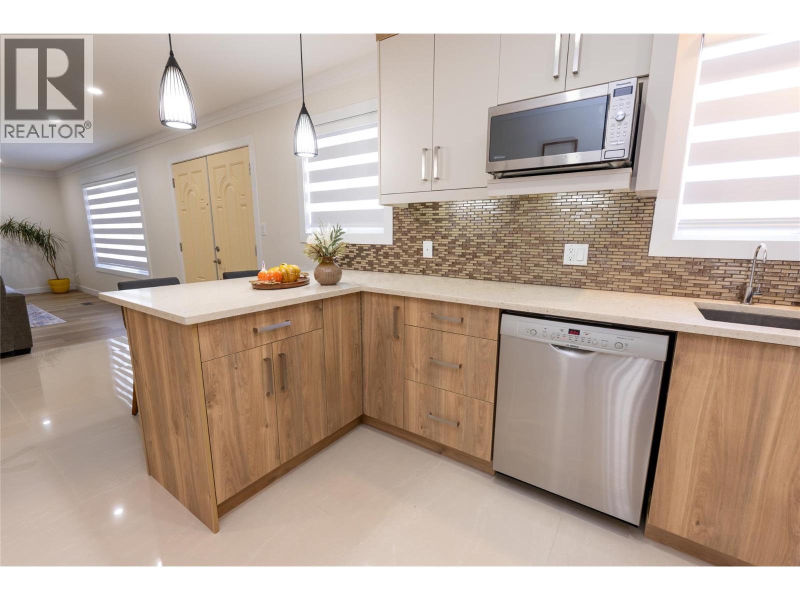 10115 74th Avenue, Osoyoos, British Columbia  V0H 1V5 - Photo 20 - 10402855