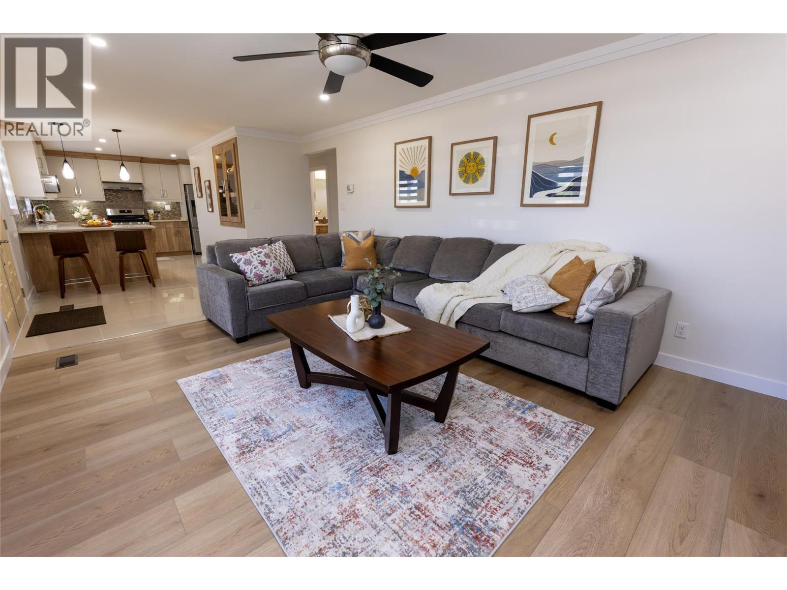 10115 74th Avenue, Osoyoos, British Columbia  V0H 1V5 - Photo 3 - 10402855