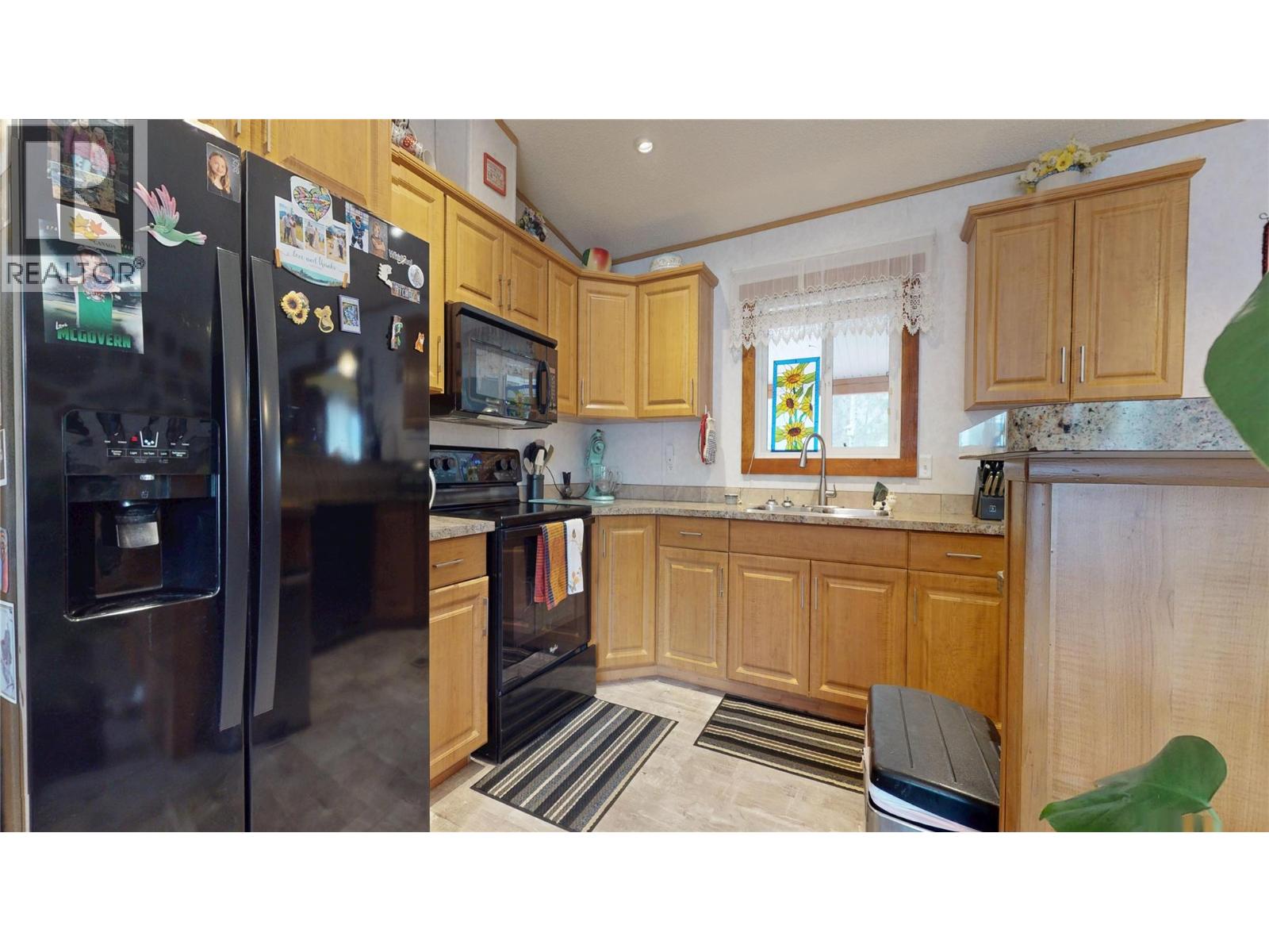 4747 Willow Avenue, Canal Flats, British Columbia  V0B 1B0 - Photo 10 - 10402734