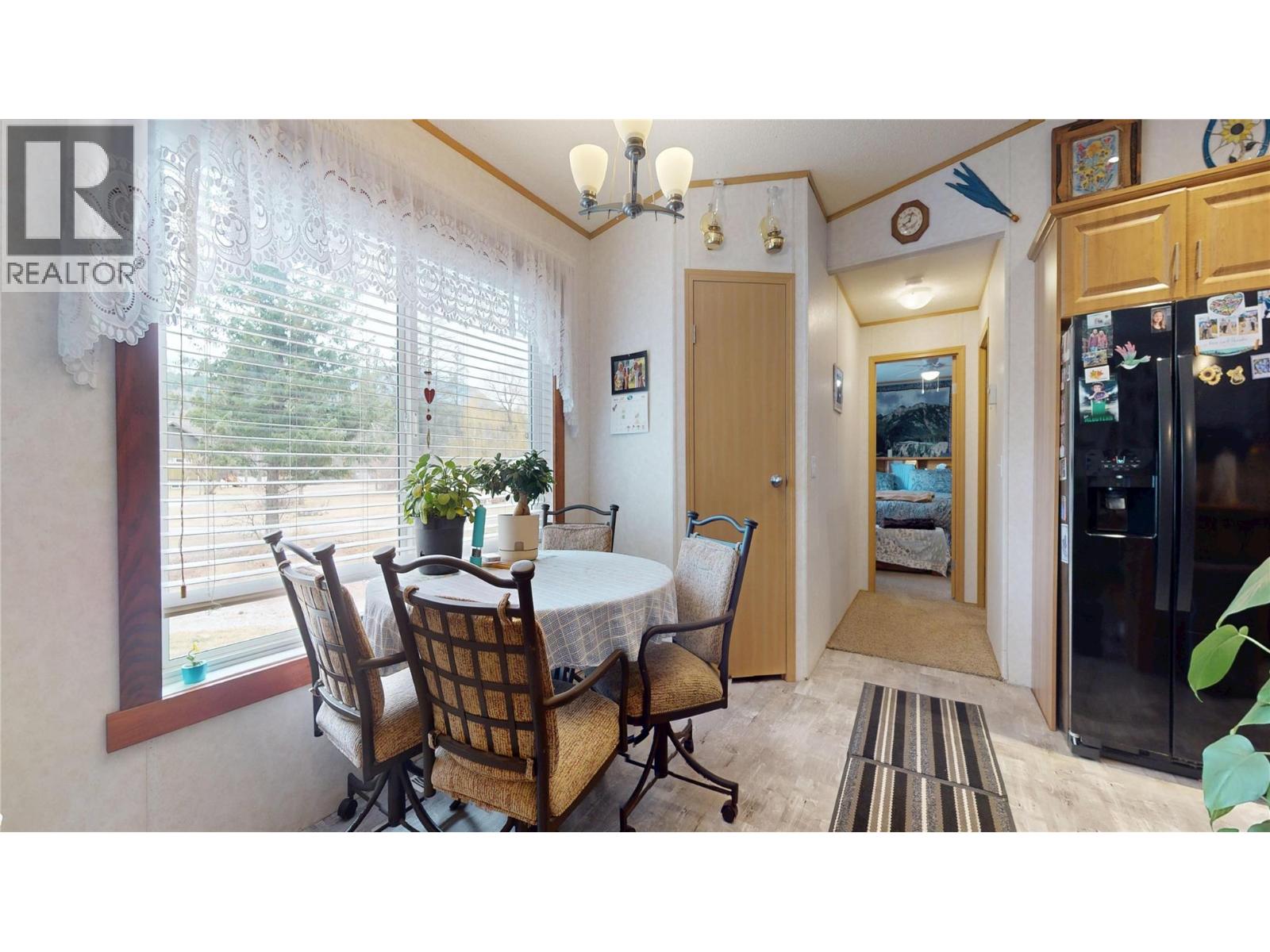 4747 Willow Avenue, Canal Flats, British Columbia  V0B 1B0 - Photo 15 - 10402734