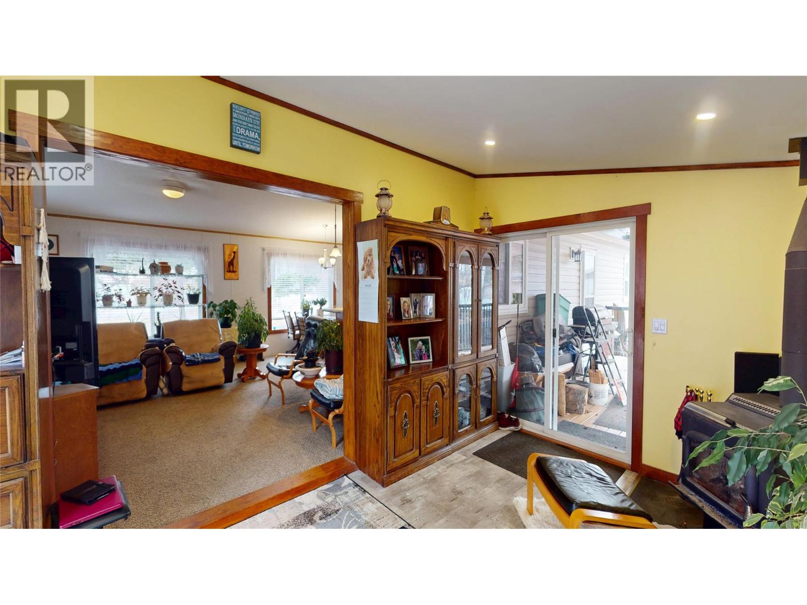 4747 Willow Avenue, Canal Flats, British Columbia  V0B 1B0 - Photo 19 - 10402734