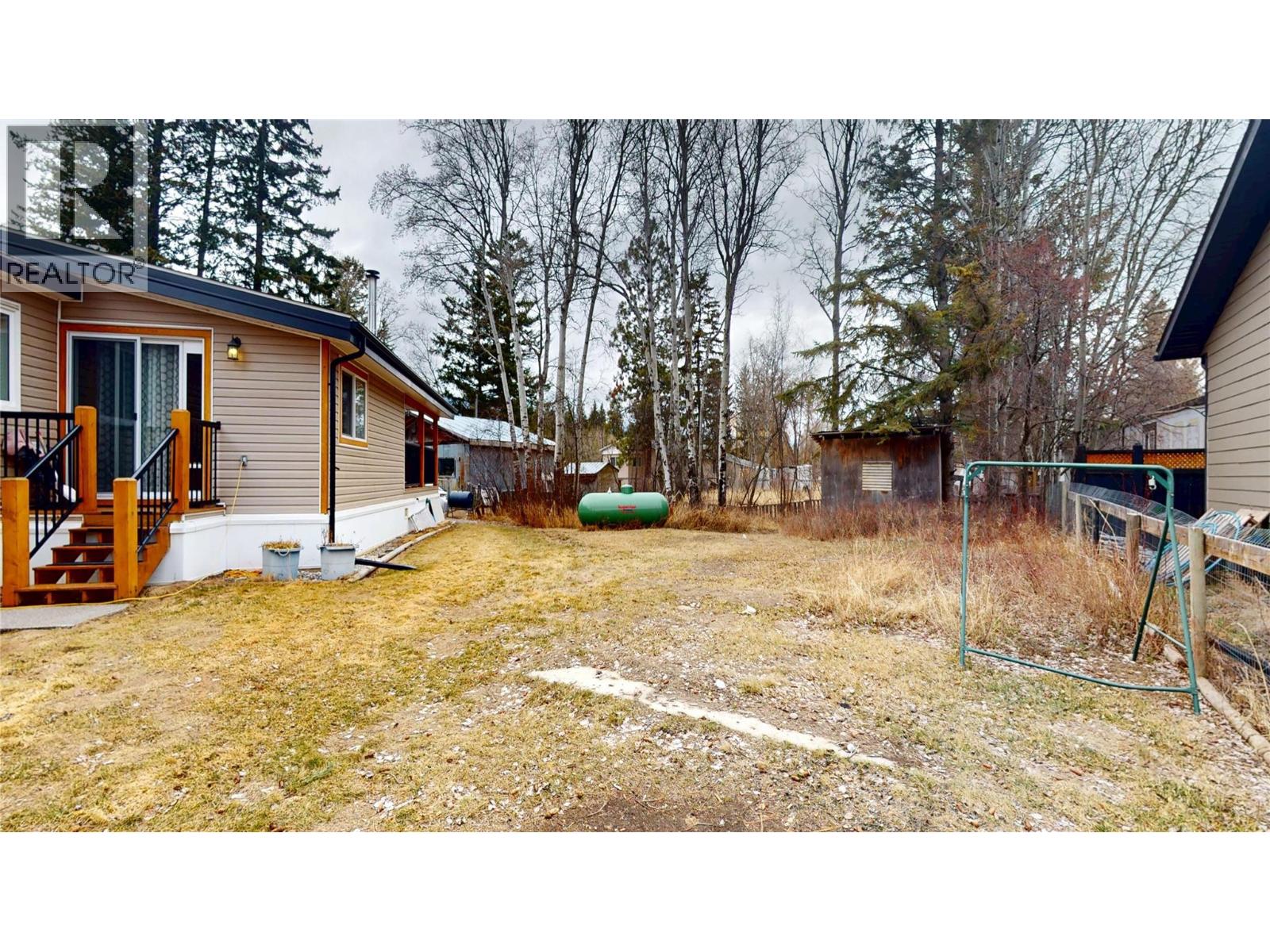 4747 Willow Avenue, Canal Flats, British Columbia  V0B 1B0 - Photo 34 - 10402734