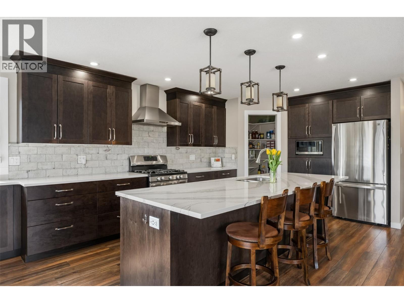 787 Kettle Avenue, Oliver, British Columbia  V0H 1T0 - Photo 3 - 10402888
