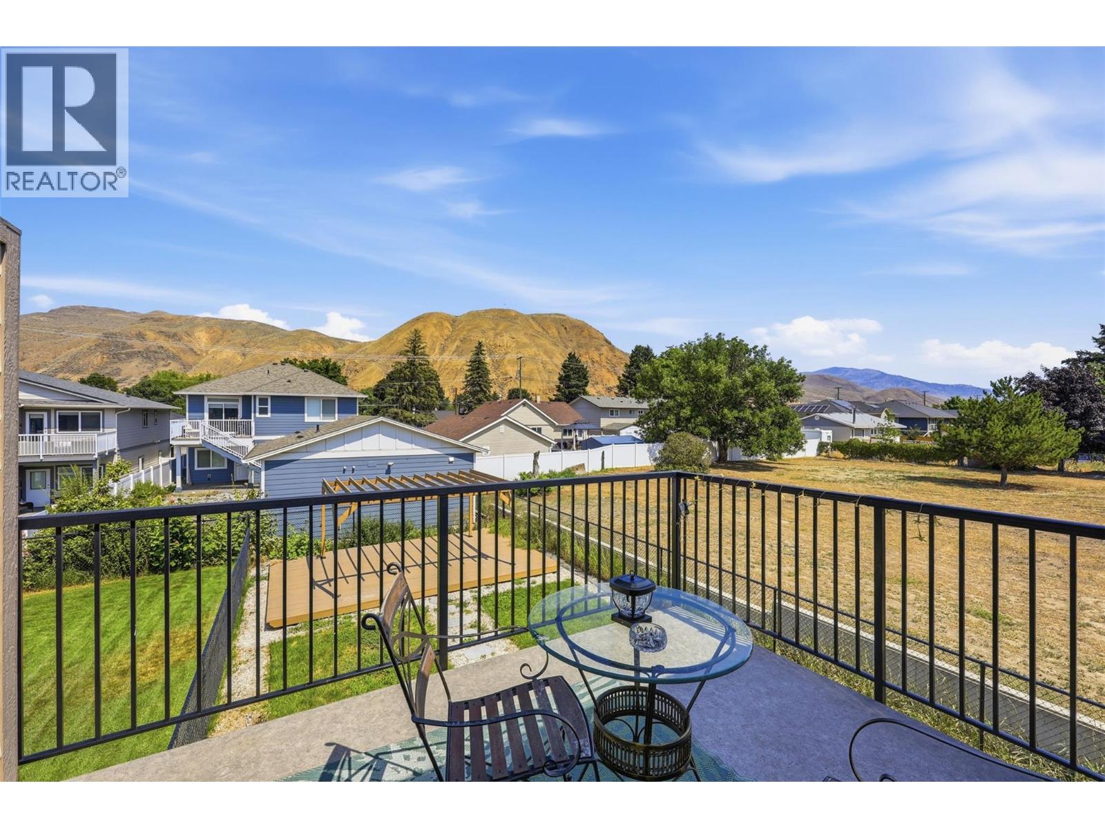 2352 Bossert Avenue, Kamloops, British Columbia  V2B 4V6 - Photo 9 - 10402683