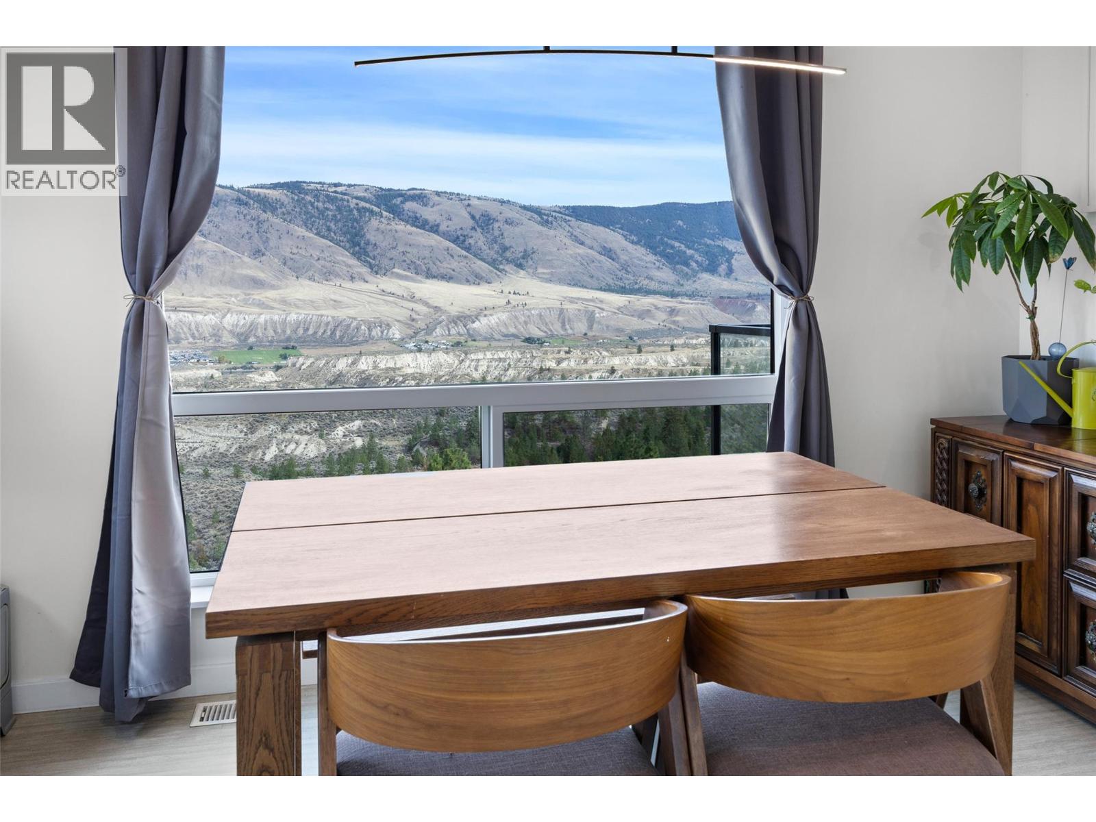 1968 Qu'appelle Boulevard, Kamloops, British Columbia  V2E 0C1 - Photo 11 - 10402809