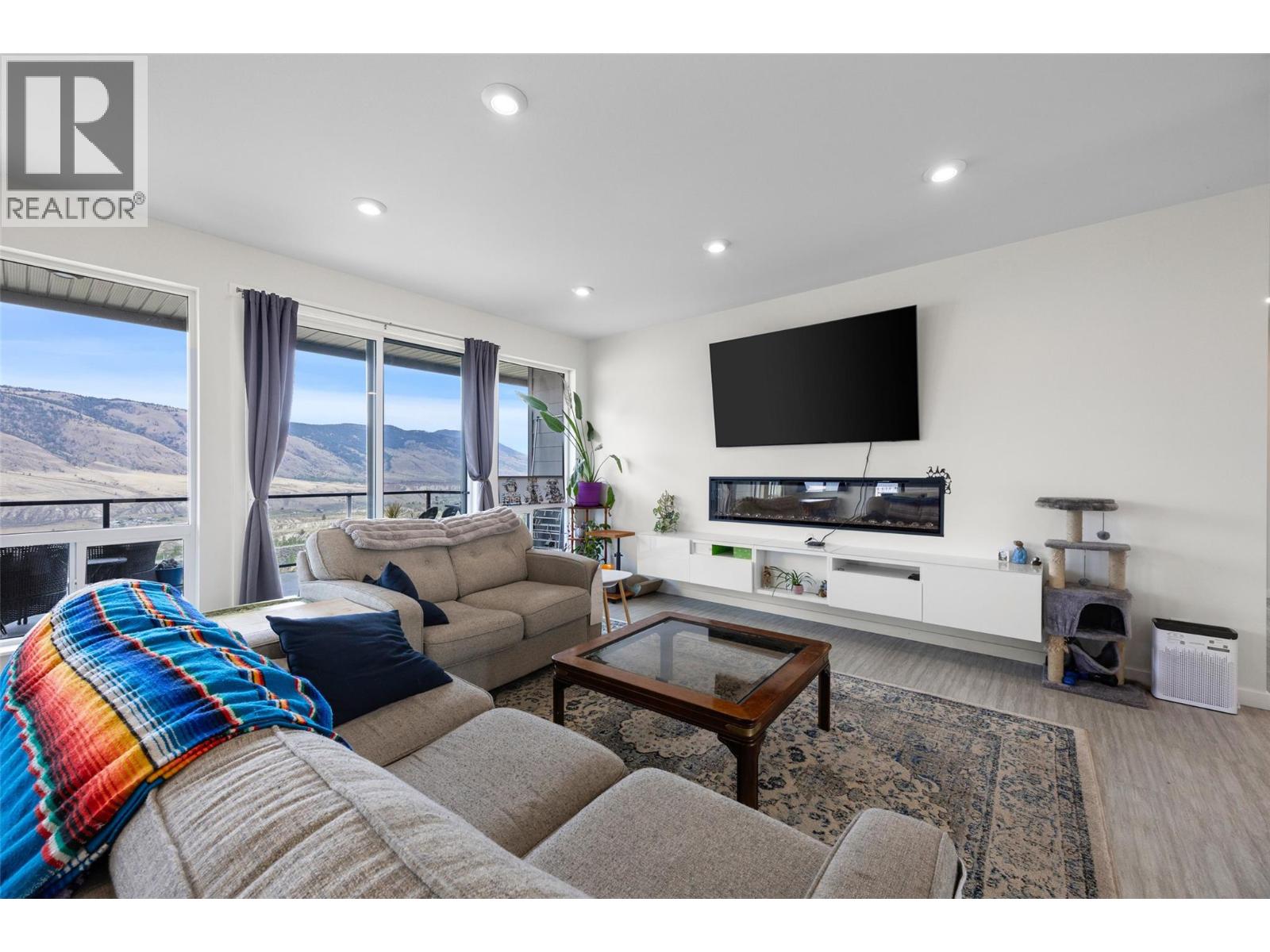 1968 Qu'appelle Boulevard, Kamloops, British Columbia  V2E 0C1 - Photo 6 - 10402809