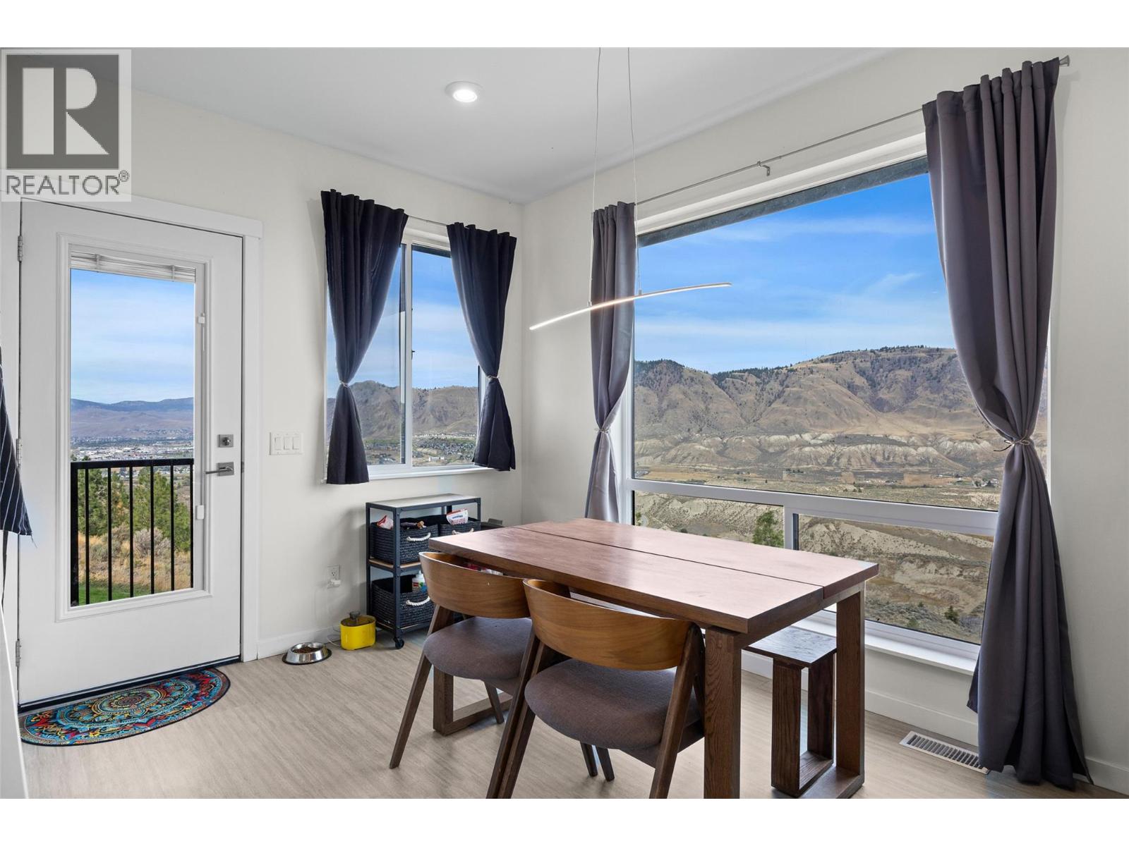 1968 Qu'appelle Boulevard, Kamloops, British Columbia  V2E 0C1 - Photo 8 - 10402809