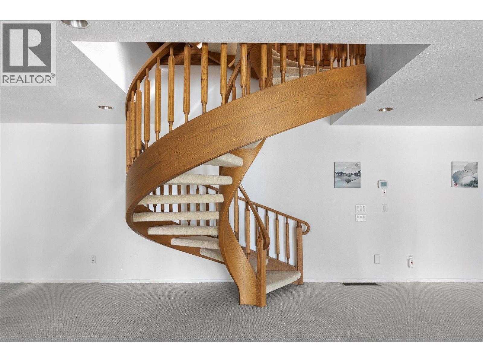 1045 Bartholomew Court, Kelowna, British Columbia  V1W 4N2 - Photo 48 - 10397779