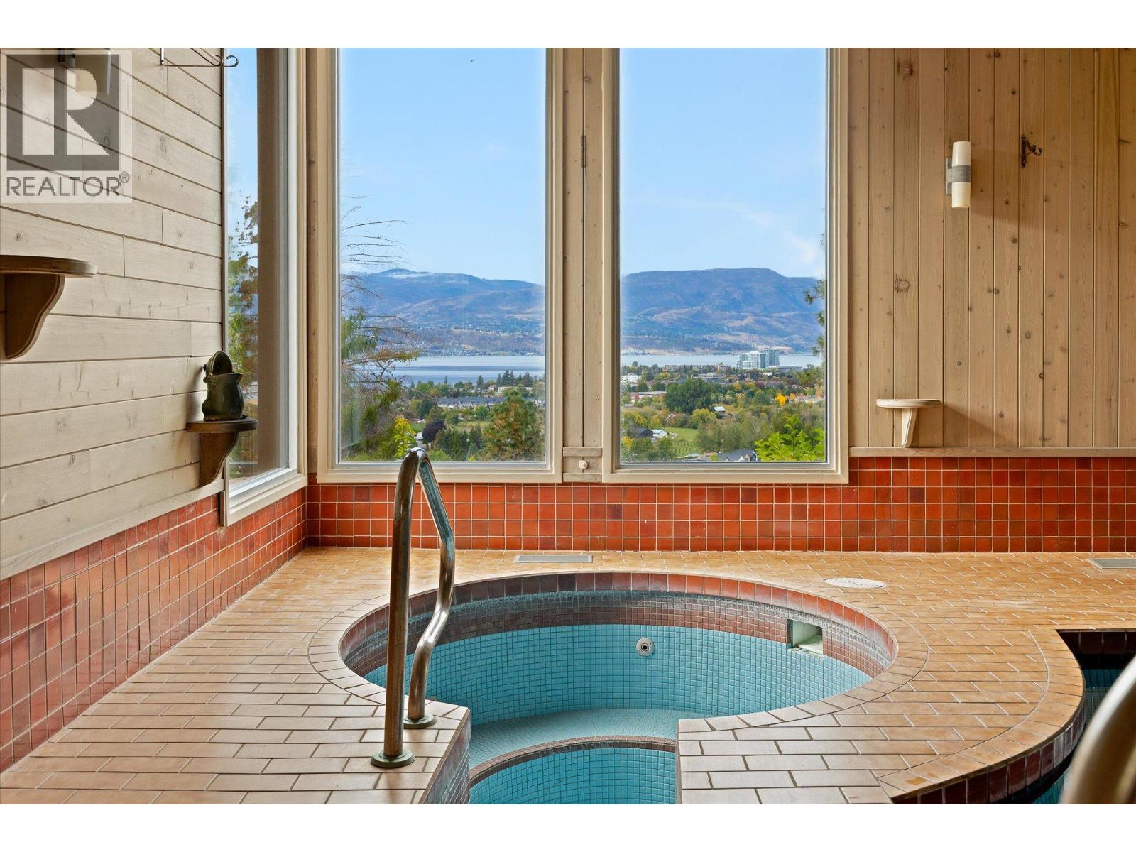 1045 Bartholomew Court, Kelowna, British Columbia  V1W 4N2 - Photo 58 - 10397779