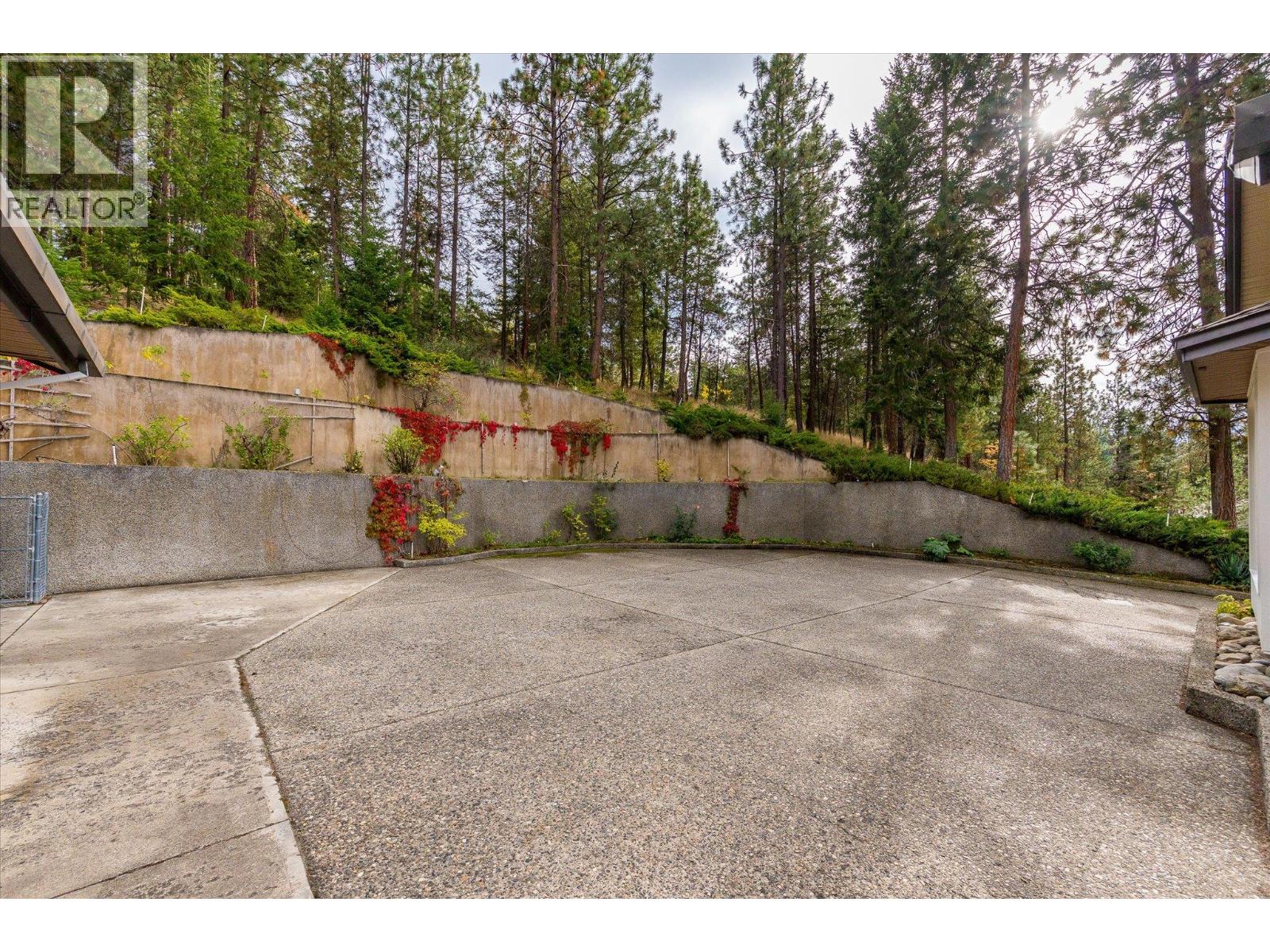 1045 Bartholomew Court, Kelowna, British Columbia  V1W 4N2 - Photo 79 - 10397779