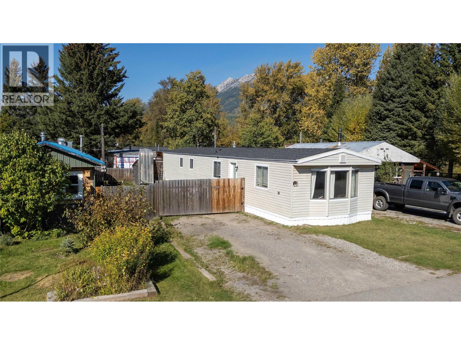 60 Cokato Road Unit# E14, Fernie, British Columbia  V0B 1M4 - Photo 1 - 10364394