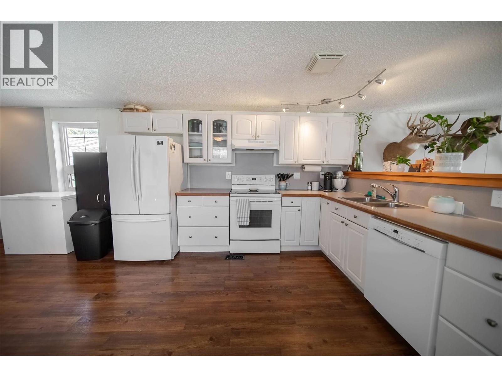 60 Cokato Road Unit# E14, Fernie, British Columbia  V0B 1M4 - Photo 16 - 10364394