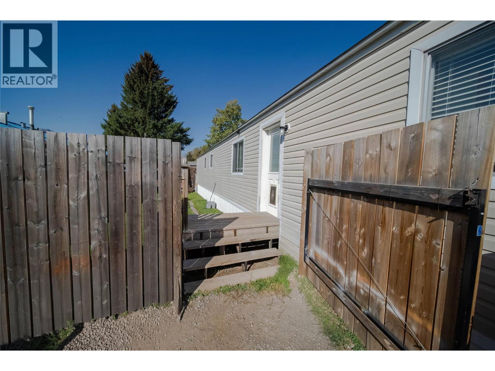 60 Cokato Road Unit# E14, Fernie, British Columbia  V0B 1M4 - Photo 4 - 10364394