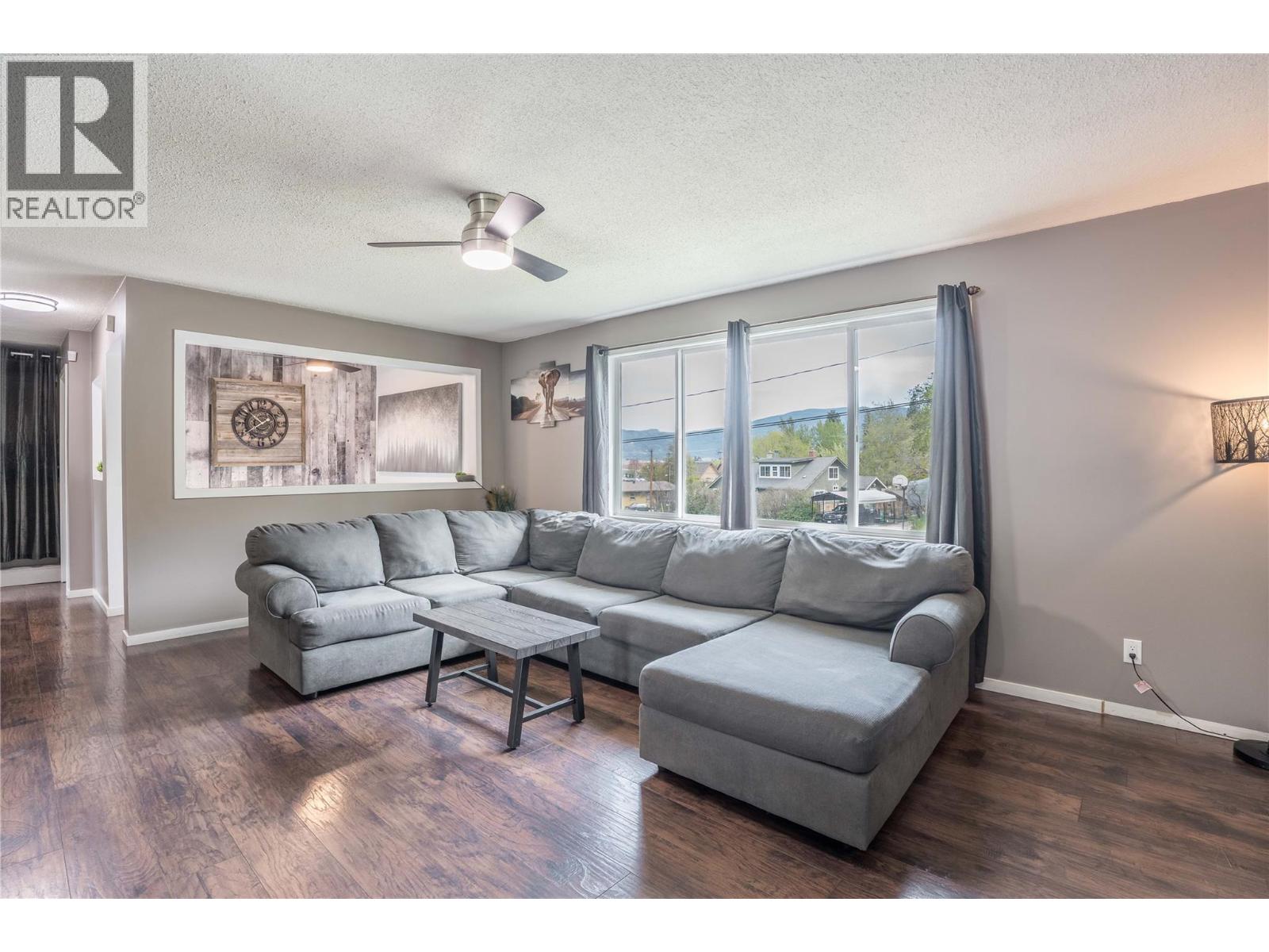 12408 Campbell Crescent, Summerland, British Columbia  V0H 1Z0 - Photo 4 - 10402860