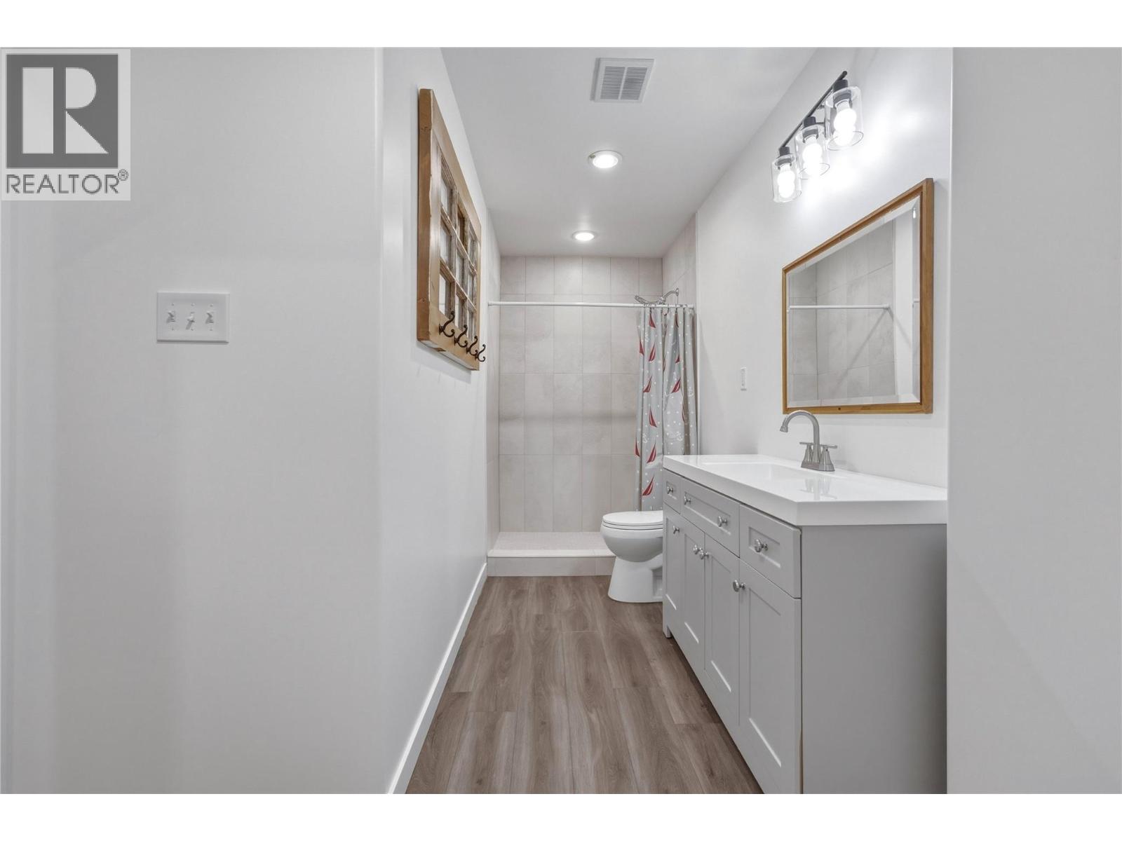 10824 Westshore Road, Vernon, British Columbia  V1H 2C3 - Photo 31 - 10402745