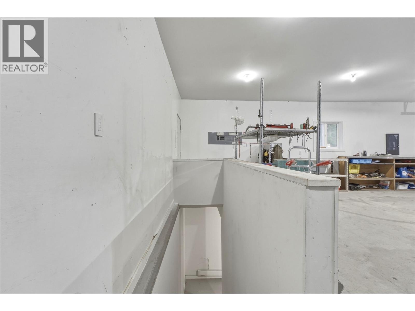 10824 Westshore Road, Vernon, British Columbia  V1H 2C3 - Photo 44 - 10402745